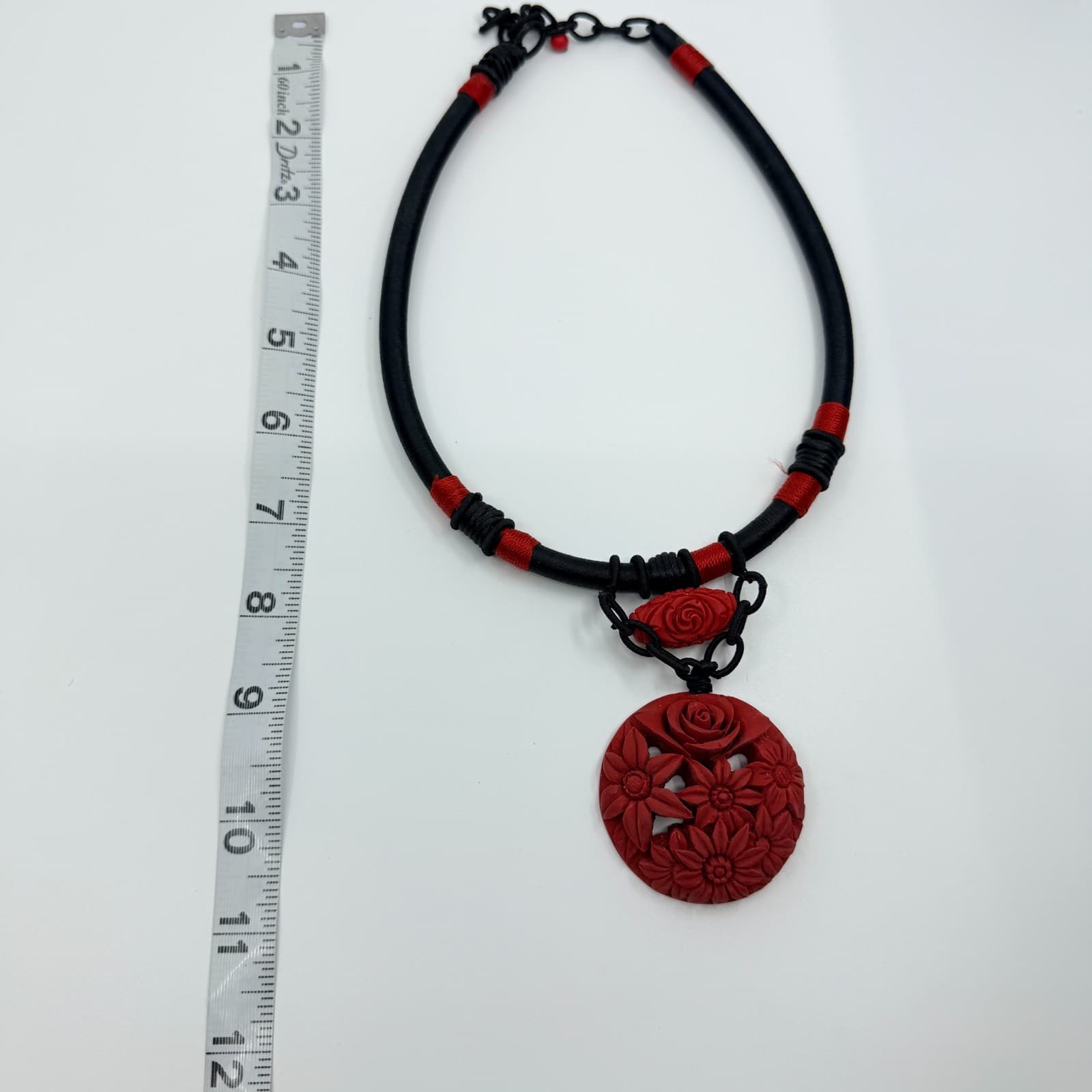 Vintage Red Floral Carved Pendant Necklace Black Cord Statement Boho Ethnic 90s - Thumbnail 8