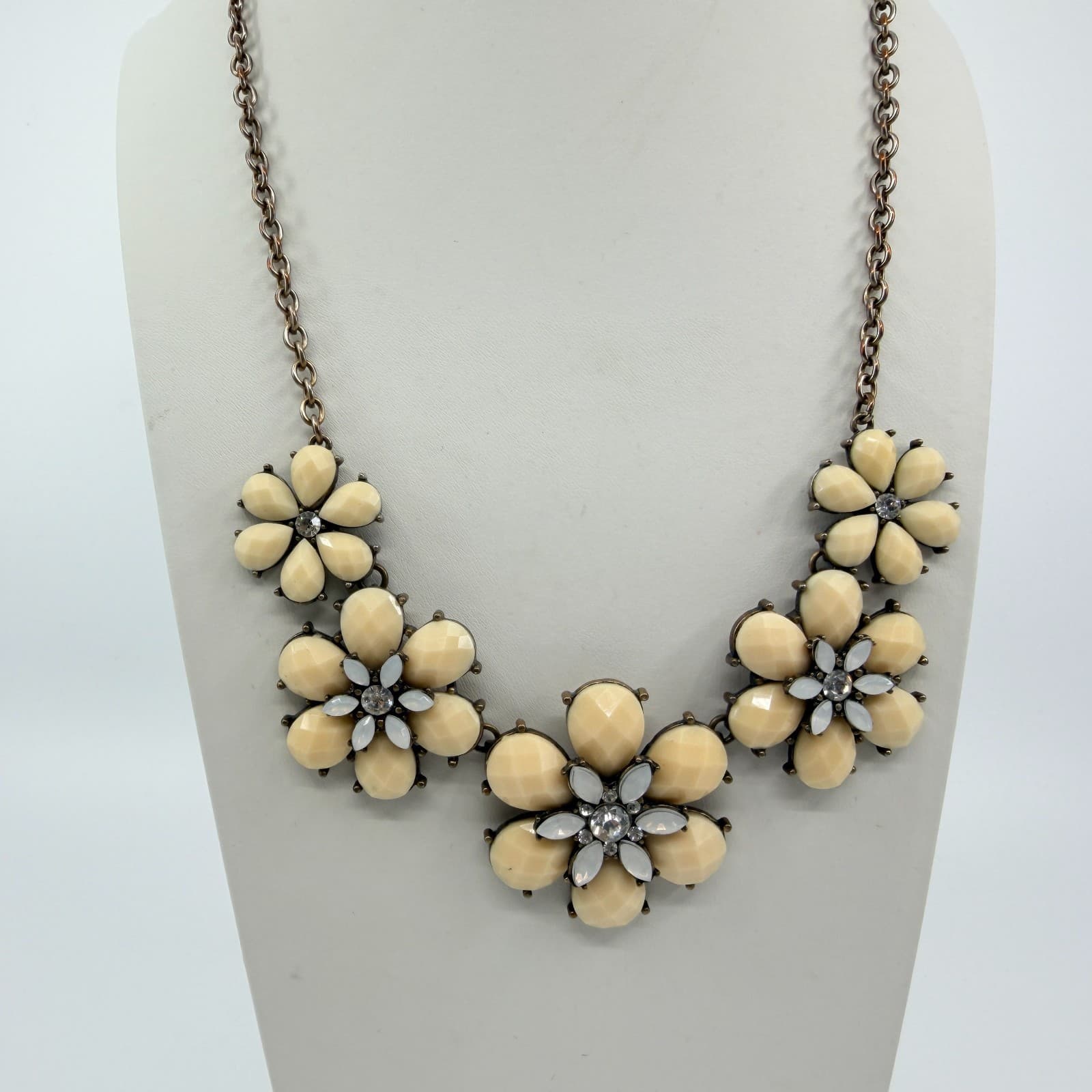 J. Crew Cream Floral Cluster Statement Necklace Rhinestone Bib Gold Tone Boho - Thumbnail 5