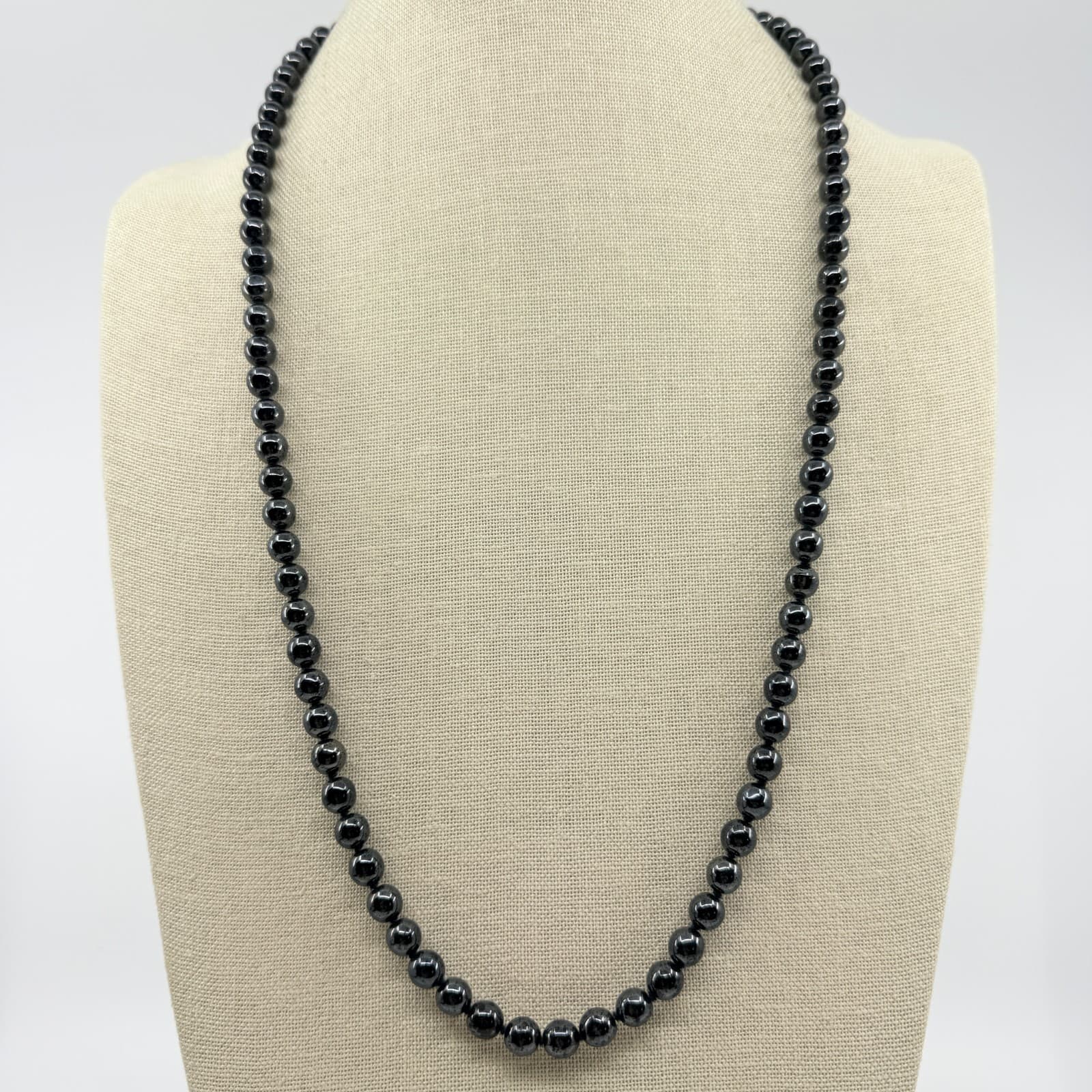 Vintage Hematite Tone Bead Necklace Single Strand Dark Gray Minimalist Retro 90s - Thumbnail 6