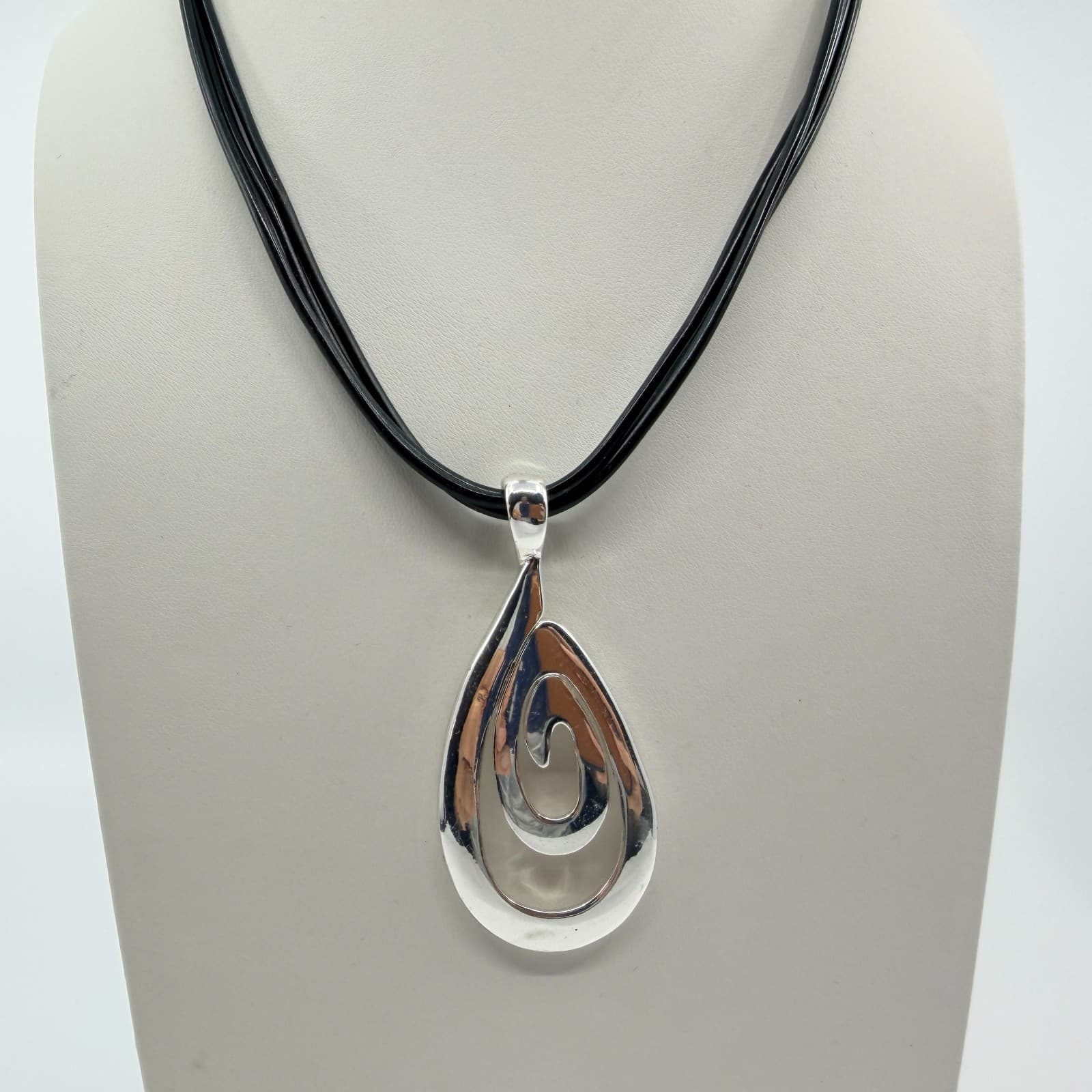 Vintage Two Tone Silver Gold Tone Swirl Teardrop Pendant Necklace Statement 90s - Thumbnail 3