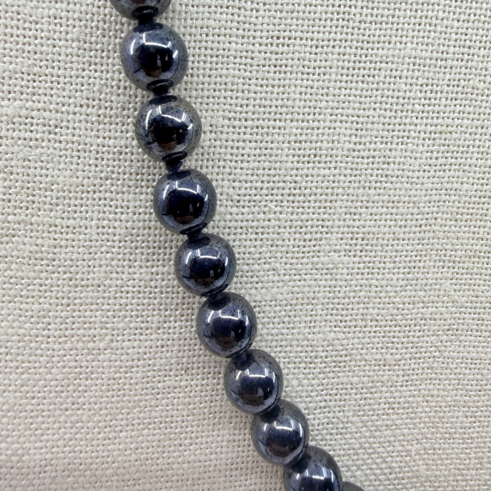 Vintage Hematite Tone Bead Necklace Single Strand Dark Gray Minimalist Retro 90s - Thumbnail 5
