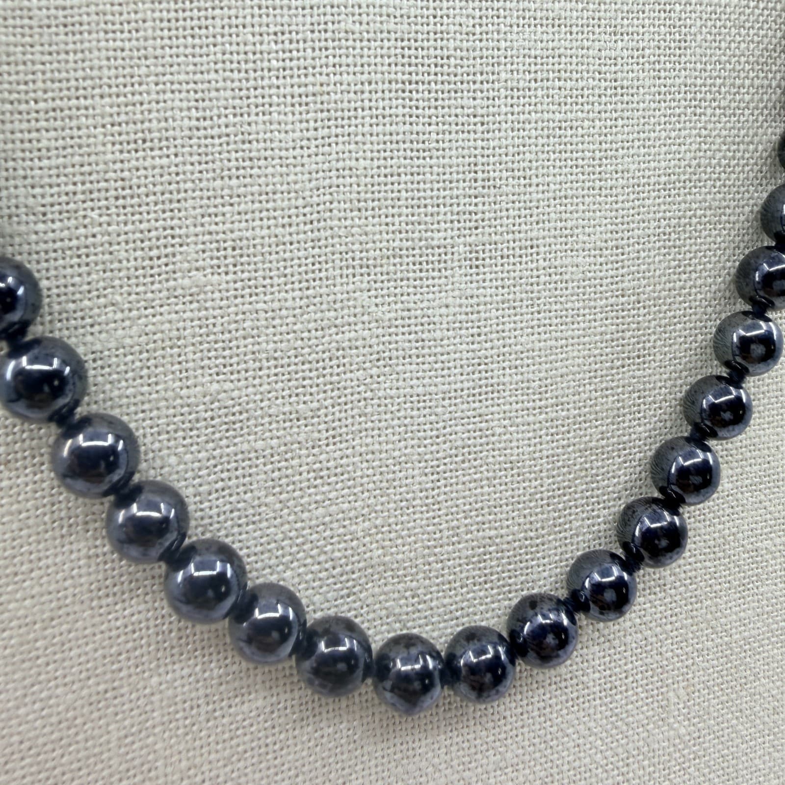 Vintage Hematite Tone Bead Necklace Single Strand Dark Gray Minimalist Retro 90s - Thumbnail 4