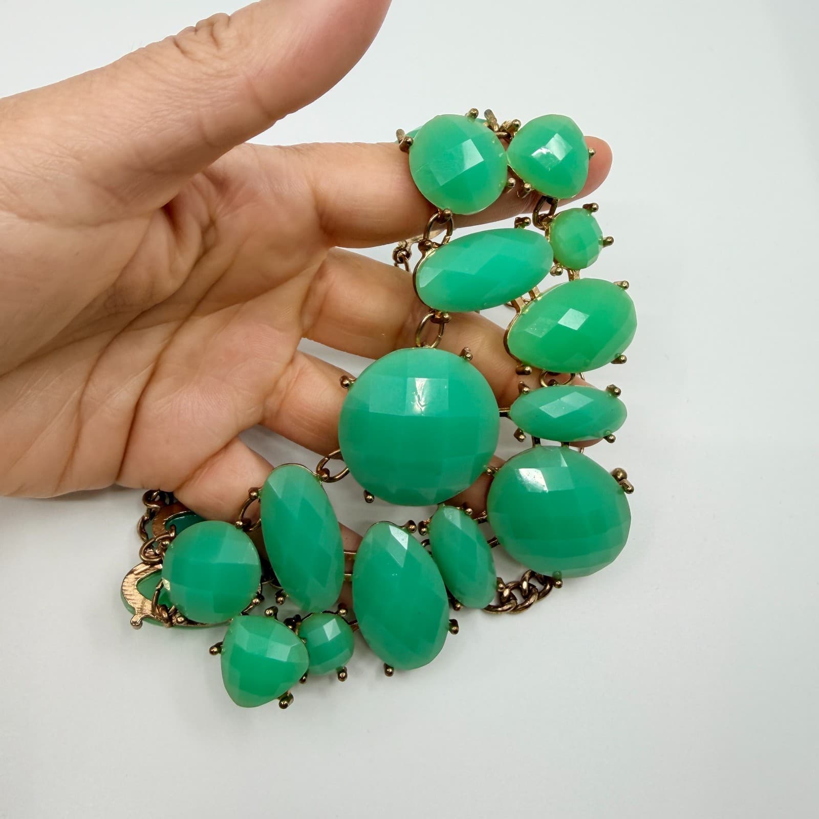 Vintage Gold Tone Mint Green Bib Necklace Faceted Stone Chunky Statement Y2K - Thumbnail 9