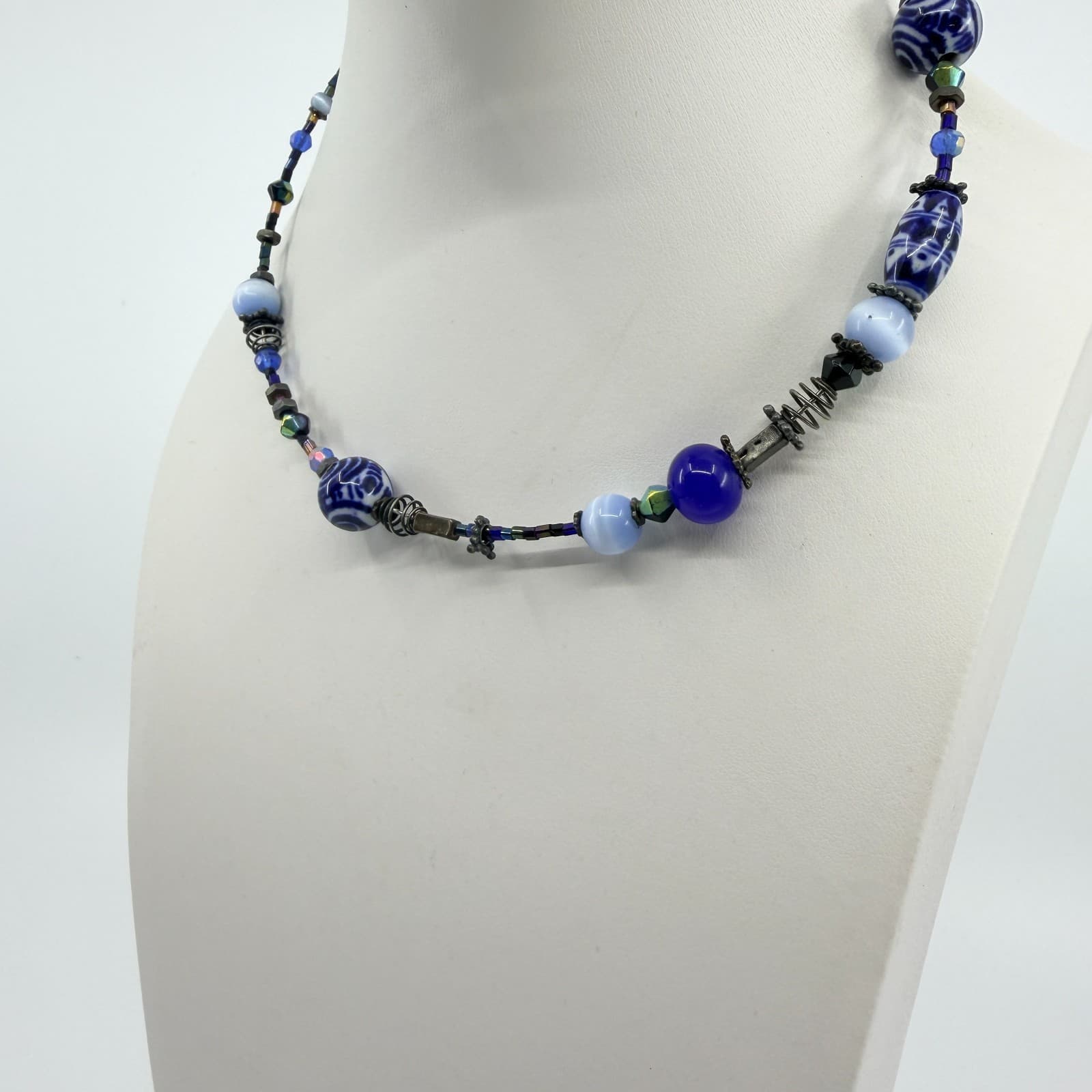 Vintage Artisan Blue Glass Beaded Necklace Asymmetrical Boho Eclectic Artsy Y2K - Thumbnail 5