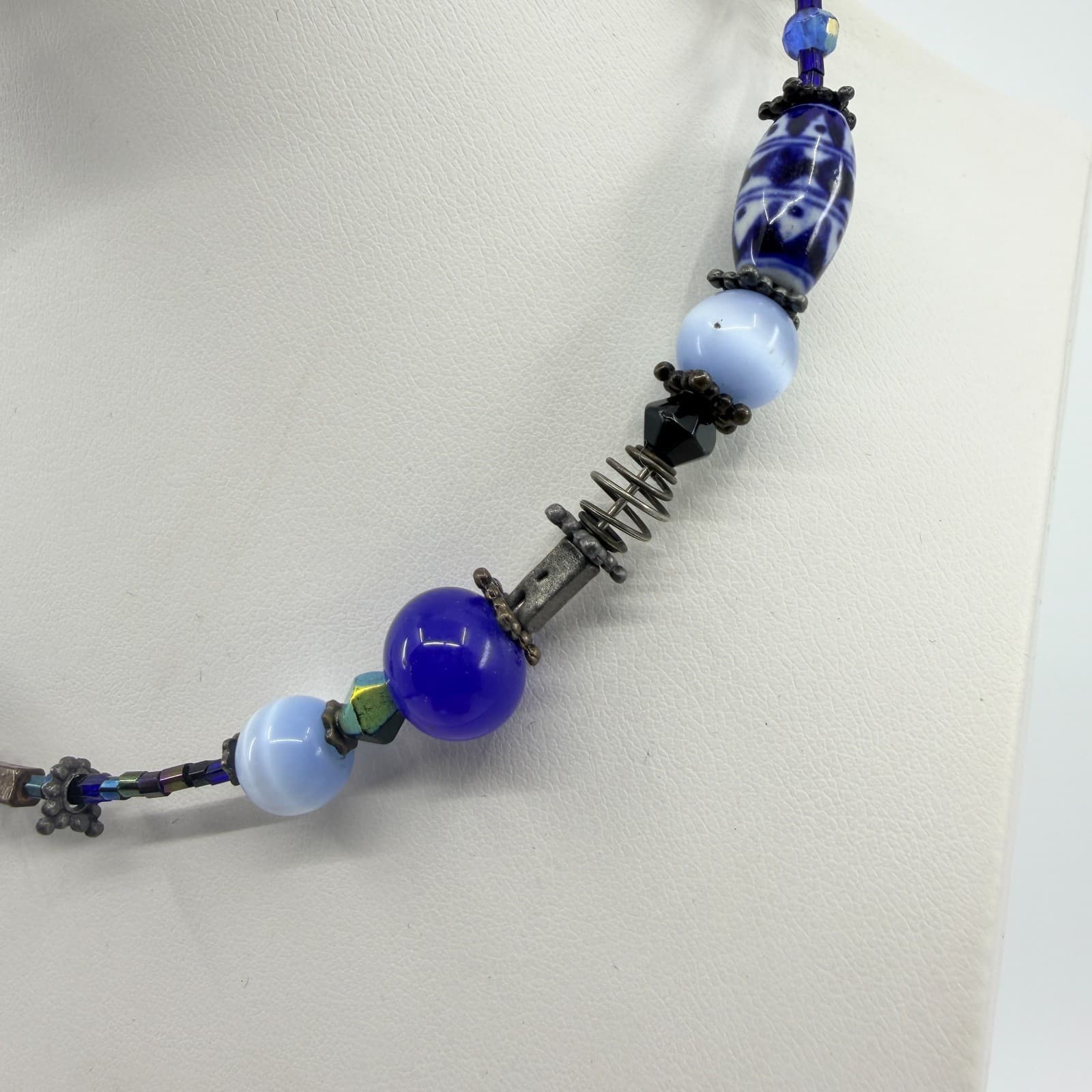 Vintage Artisan Blue Glass Beaded Necklace Asymmetrical Boho Eclectic Artsy Y2K - Thumbnail 6