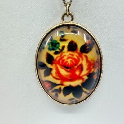 Vintage Russian Khokhloma Style Oval Rose Pendant Necklace Hand Painted Floral - Thumbnail 4