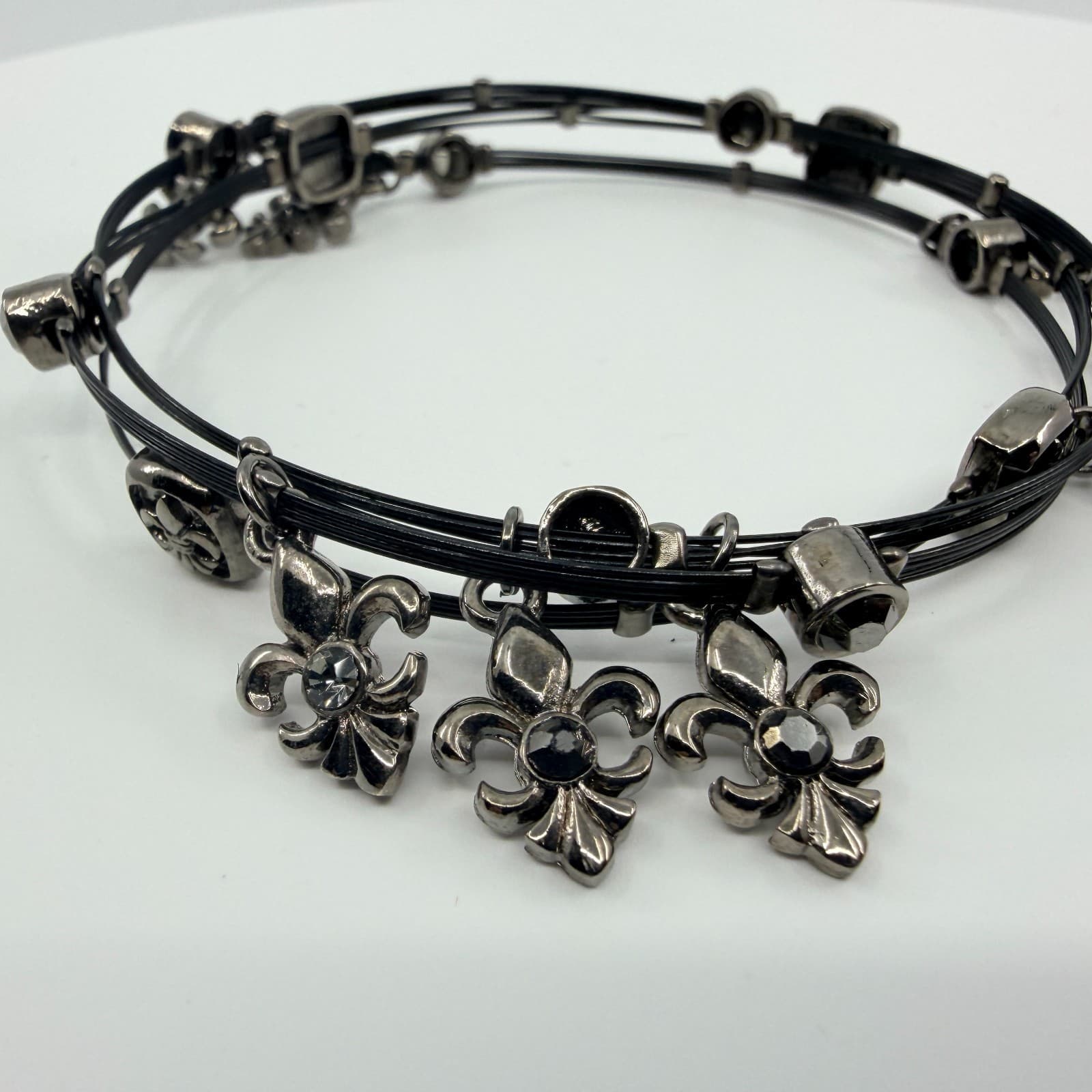 Vintage Gunmetal Tone Multi Strand Fleur De Lis Necklace Choker Boho Statement - Thumbnail 2