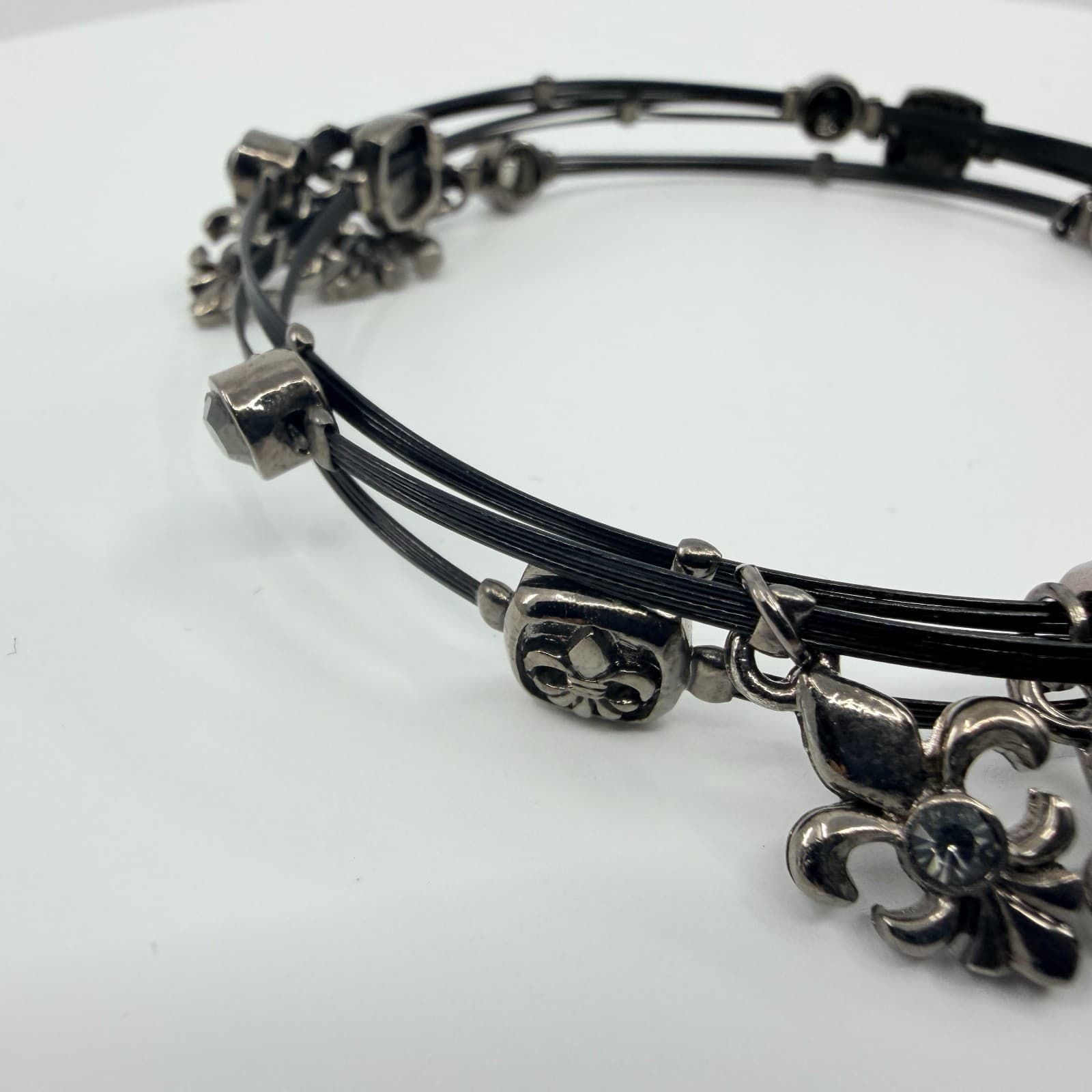 Vintage Gunmetal Tone Multi Strand Fleur De Lis Necklace Choker Boho Statement - Thumbnail 4