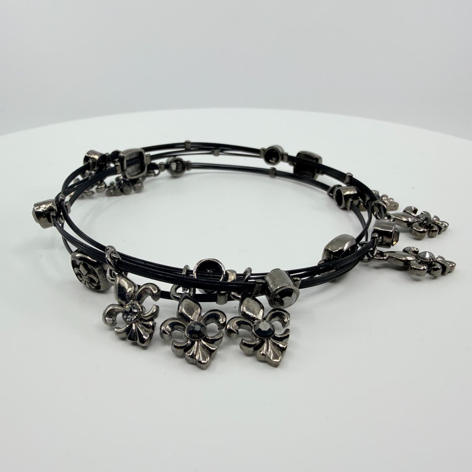 Vintage Gunmetal Tone Multi Strand Fleur De Lis Necklace Choker Boho Statement - Thumbnail 3