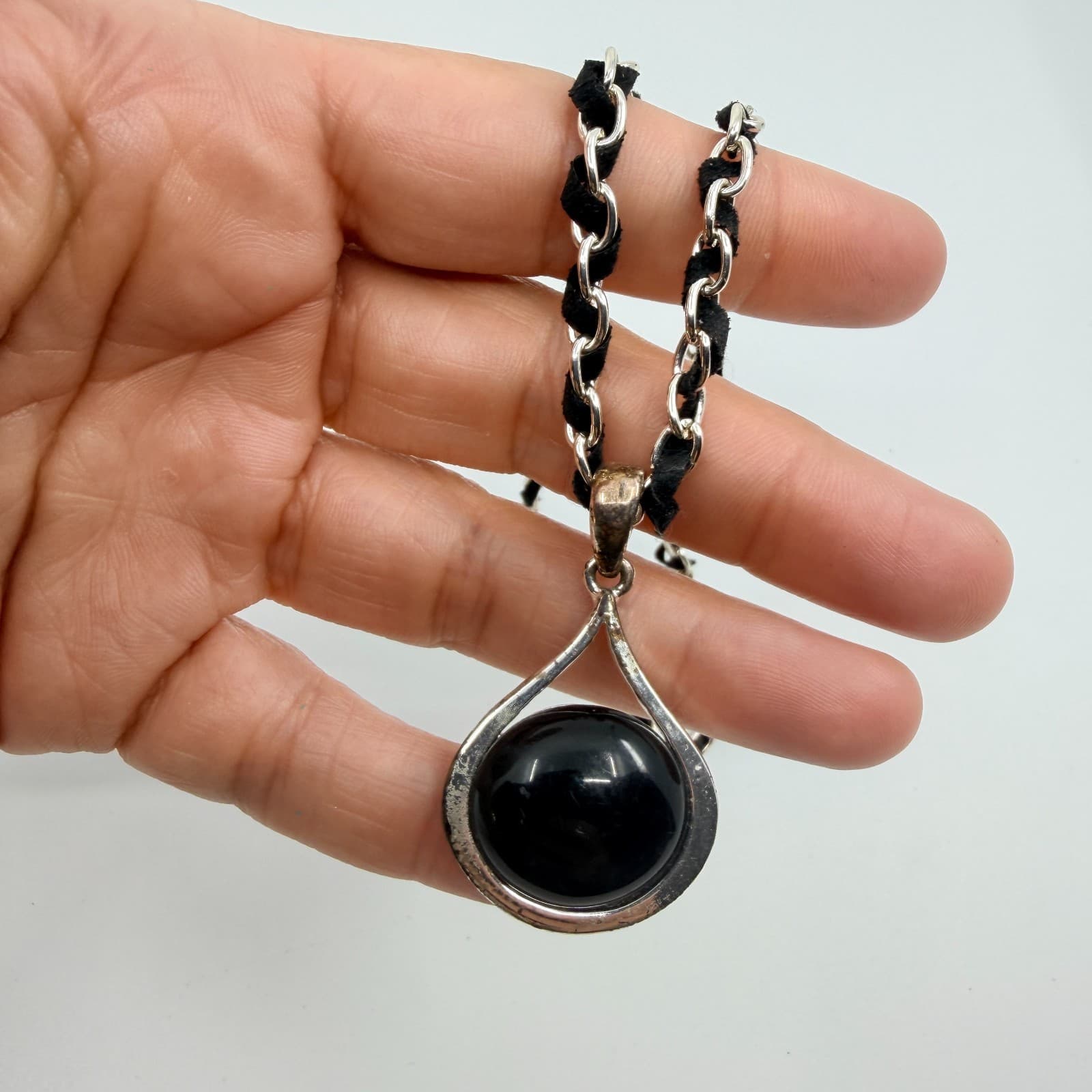 Vintage Silver Tone Black Cabochon Pendant Necklace Woven Chain Retro Boho - Thumbnail 5