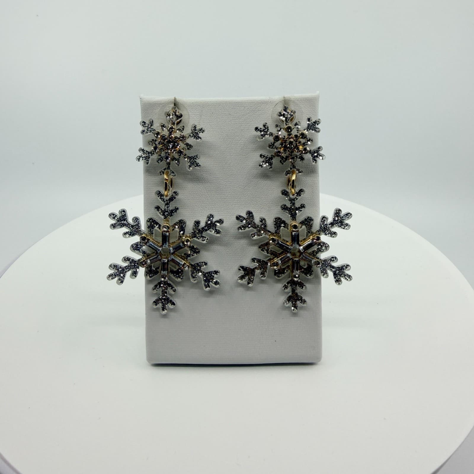 Vintage Gold Tone Snowflake Drop Earrings Large Statement Holiday Winter Boho - Thumbnail 6