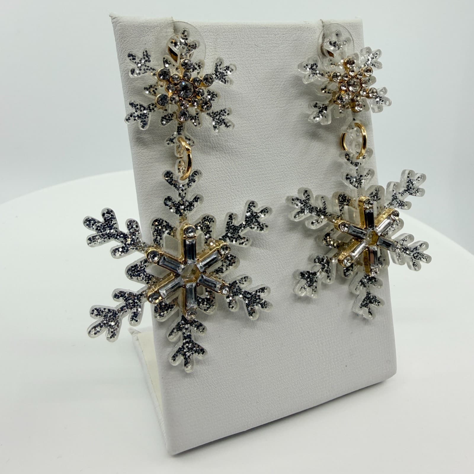 Vintage Gold Tone Snowflake Drop Earrings Large Statement Holiday Winter Boho - Thumbnail 2