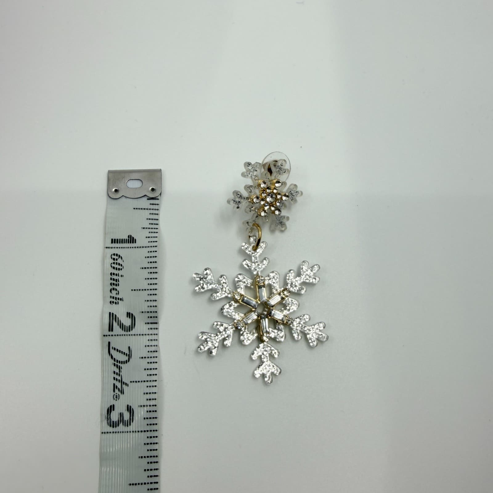 Vintage Gold Tone Snowflake Drop Earrings Large Statement Holiday Winter Boho - Thumbnail 8