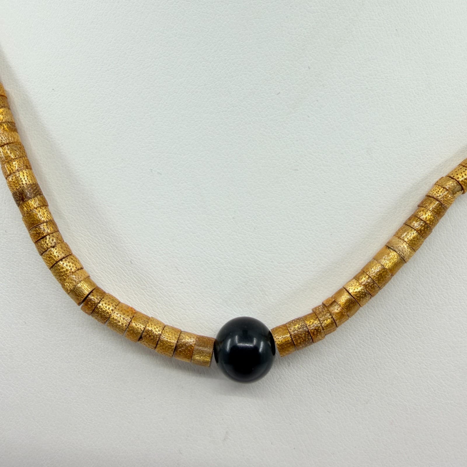 Vintage Natural Tone Disc Bead Necklace Black Focal Minimalist Boho Retro 90's - Thumbnail 2