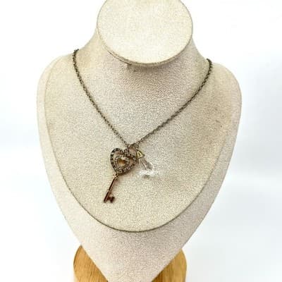 Vintage Gold Tone Heart Key Pendant Necklace Crystal Drop Charm Y2K Aesthetic - Thumbnail 3