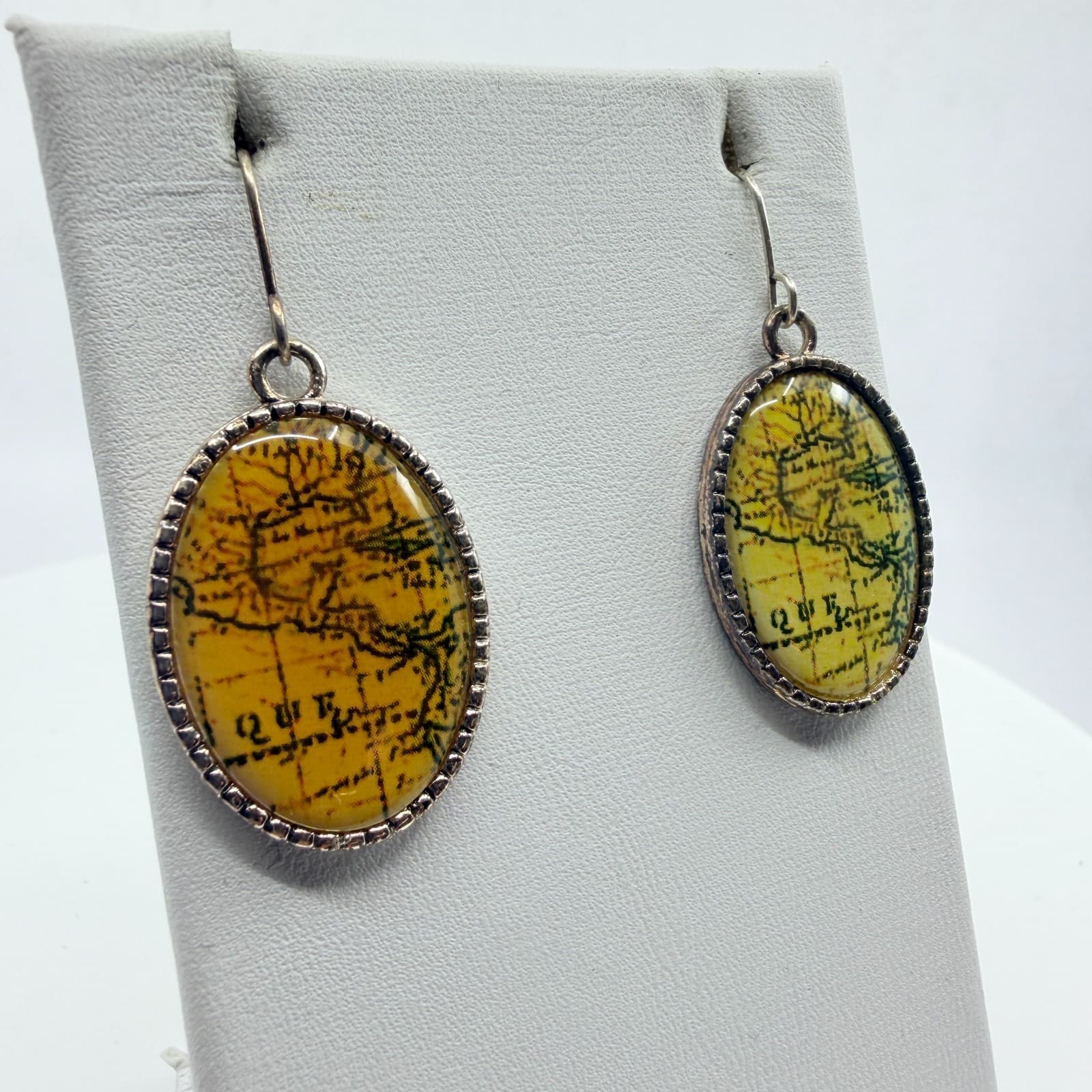 Vintage Map Cabochon Oval Drop Earrings Silver Tone Yellow Wanderlust Y2K Boho - Thumbnail 2