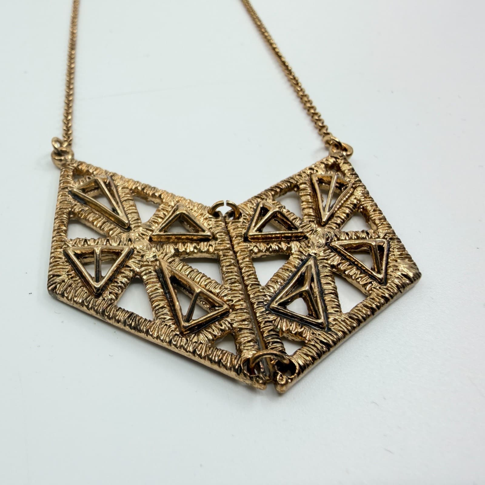 VTG Retro Gold Tone Geometric Triangle Cutout Chevron Pendant Statement Necklace - Thumbnail 10