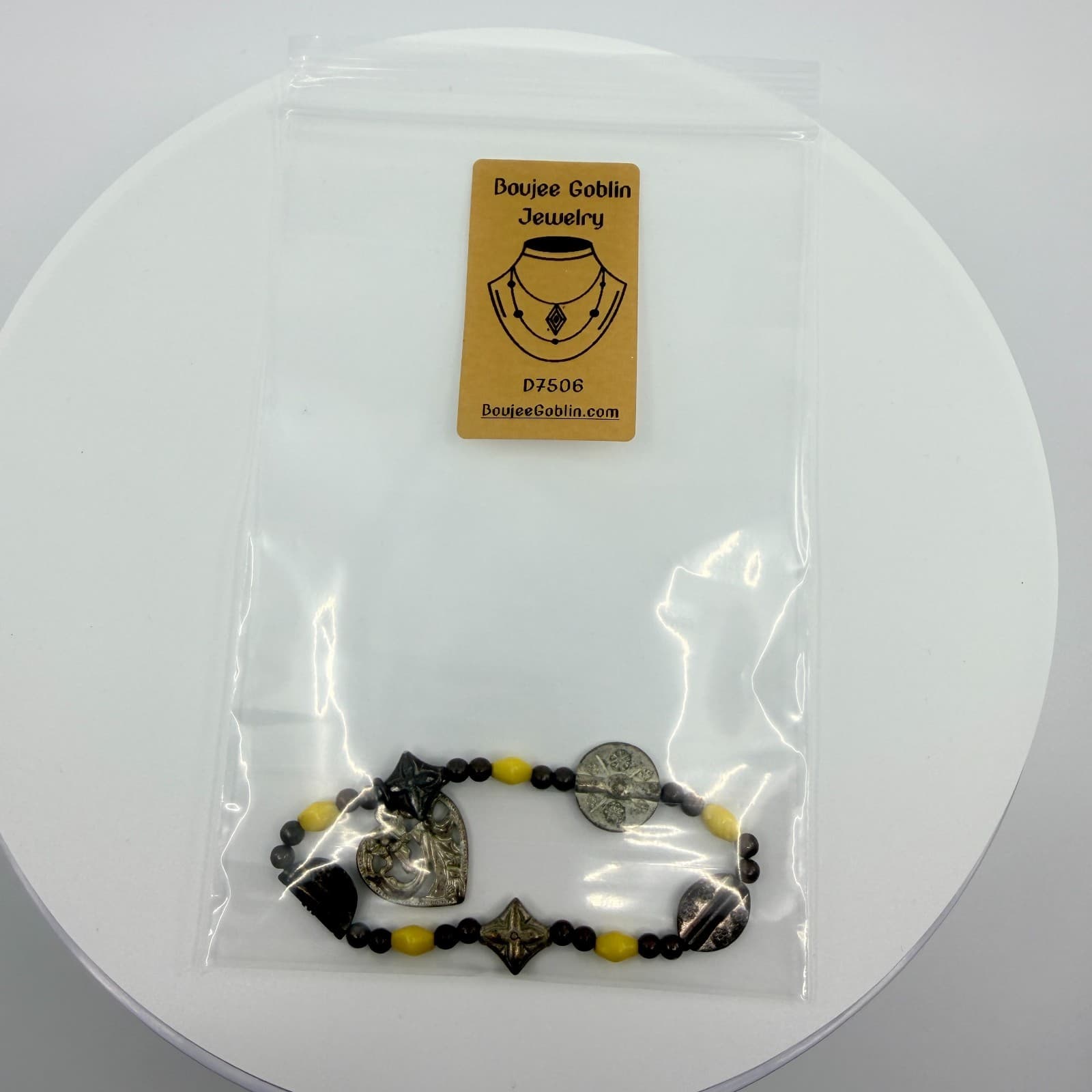 Vintage Silver Tone Heart Pendant Stretch Bracelet Yellow Boho Retro Statement - Thumbnail 8