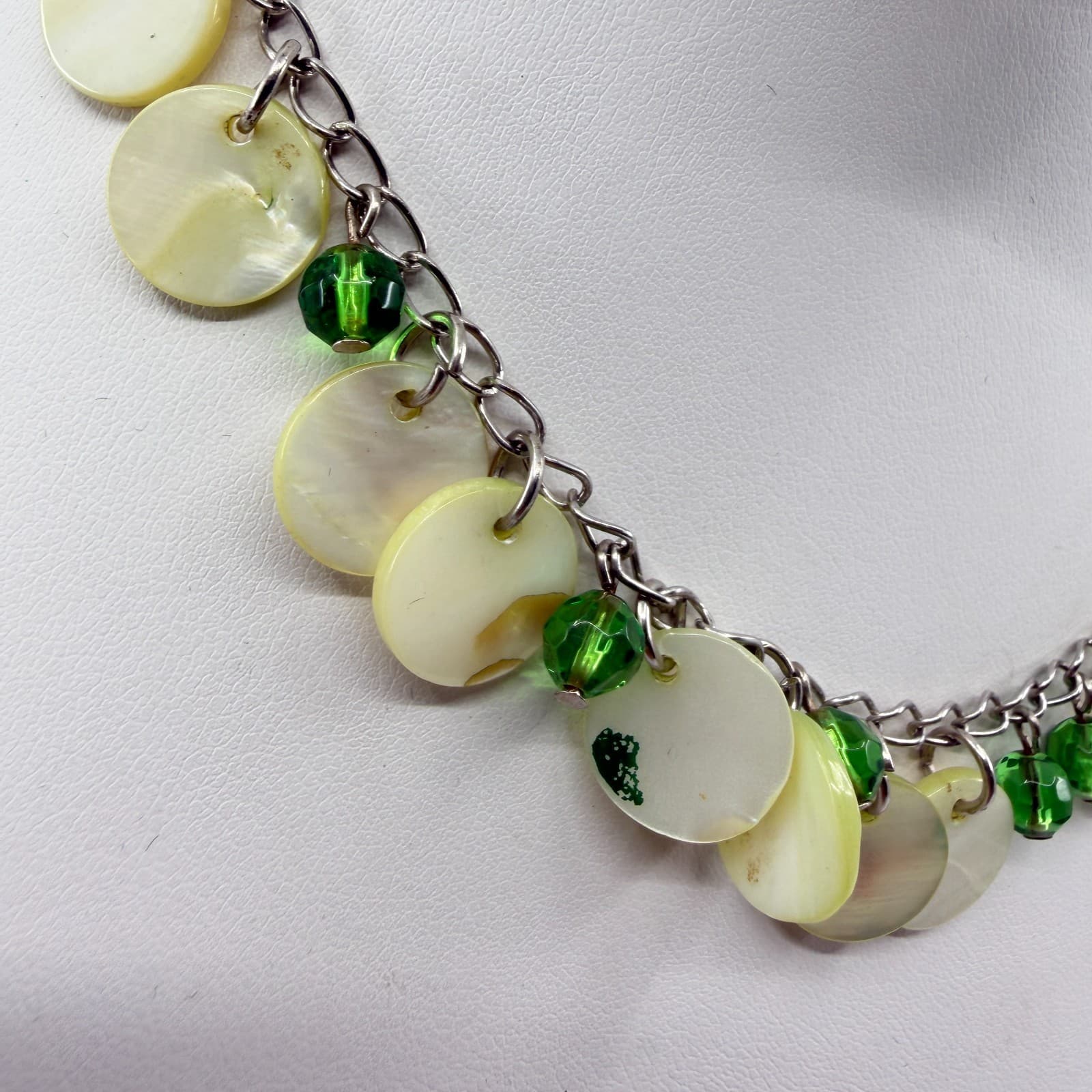 Vintage Silver Tone Iridescent Cream Disc Necklace Green Beaded Boho Beachy Y2K - Thumbnail 2