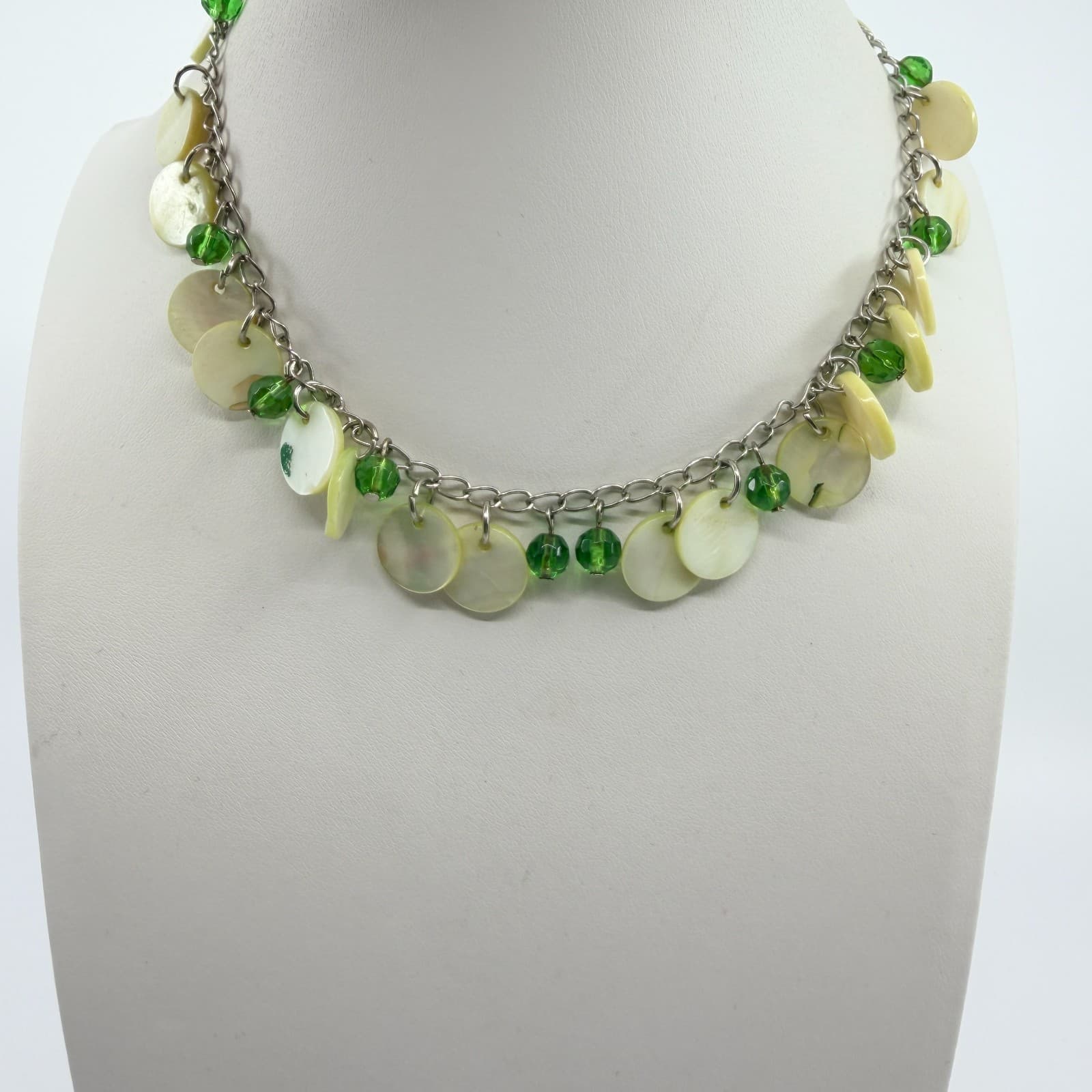 Vintage Silver Tone Iridescent Cream Disc Necklace Green Beaded Boho Beachy Y2K - Thumbnail 4