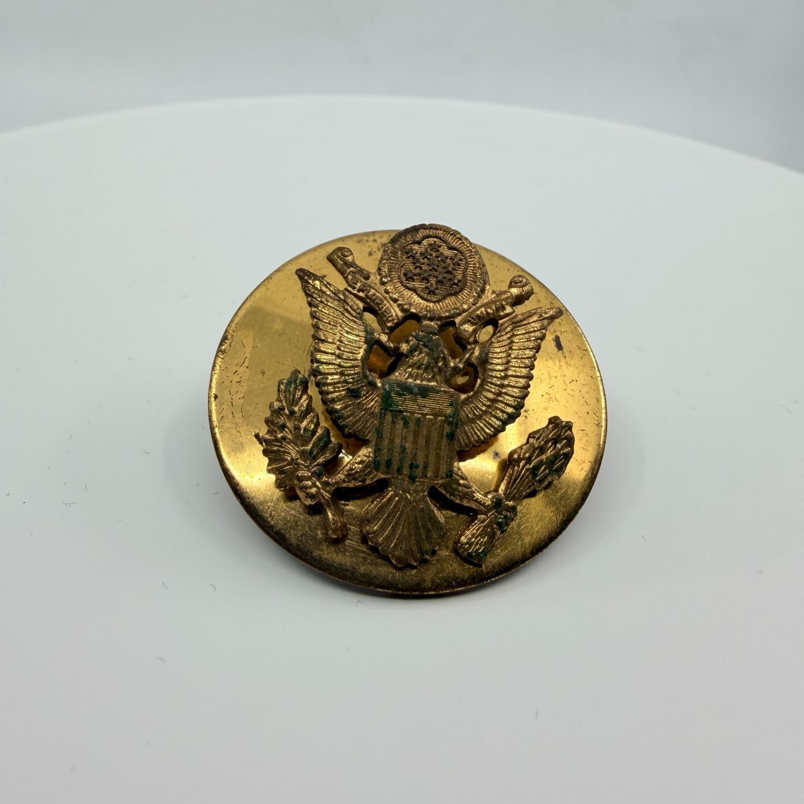 VTG US Army Great Seal Eagle Enlisted Hat Badge Screw Back Insignia Brass Tone - Thumbnail 2