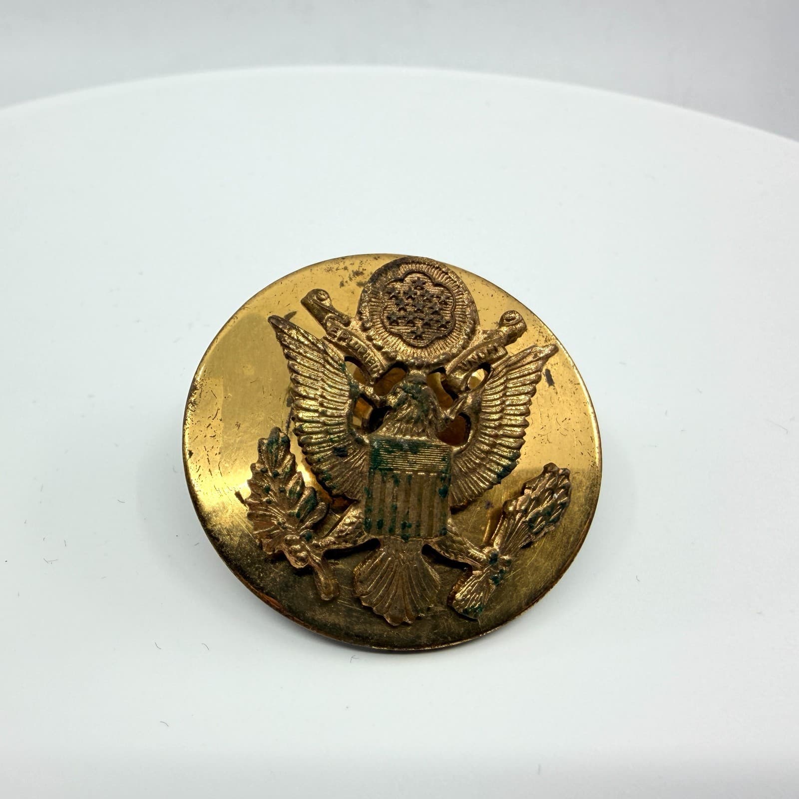 VTG US Army Great Seal Eagle Enlisted Hat Badge Screw Back Insignia Brass Tone - Thumbnail 3