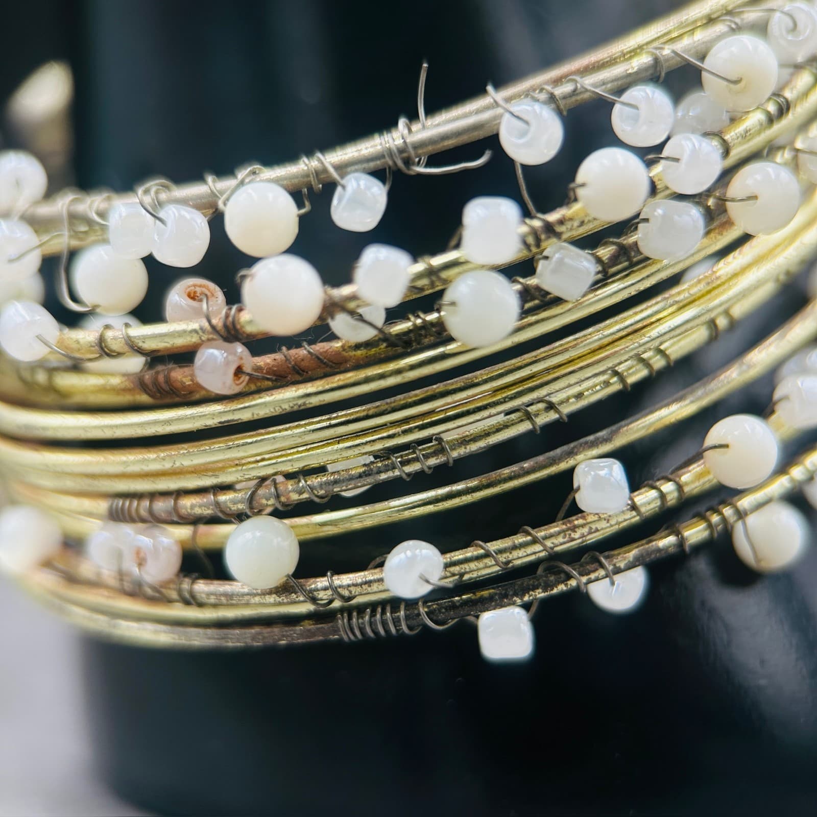 Vintage Gold-Tone Wire Bangle Bracelet White Bead Accents Boho Stacking Style - Thumbnail 3