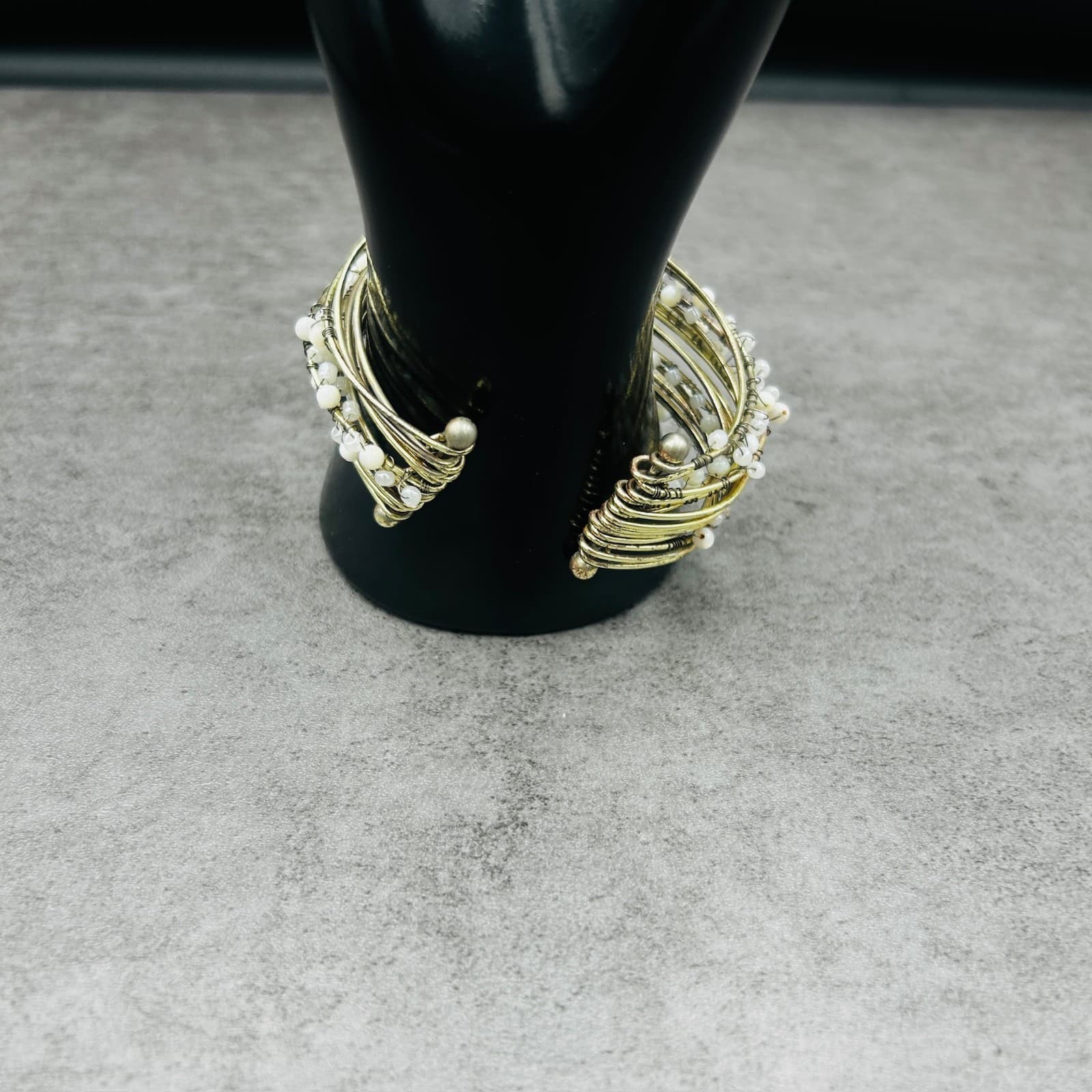 Vintage Gold-Tone Wire Bangle Bracelet White Bead Accents Boho Stacking Style - Thumbnail 2