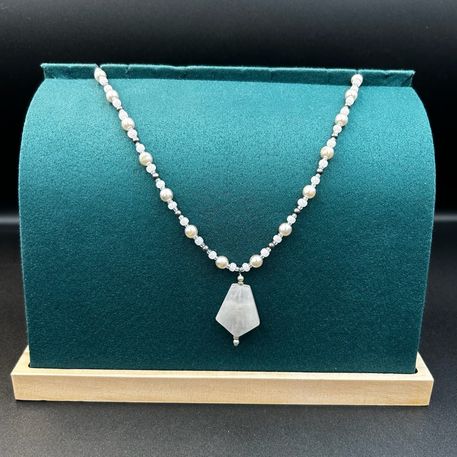 Vintage Moonstone and Pearl Beaded Necklace w/ Crystal Accents 20" Y2K 90s 2000s