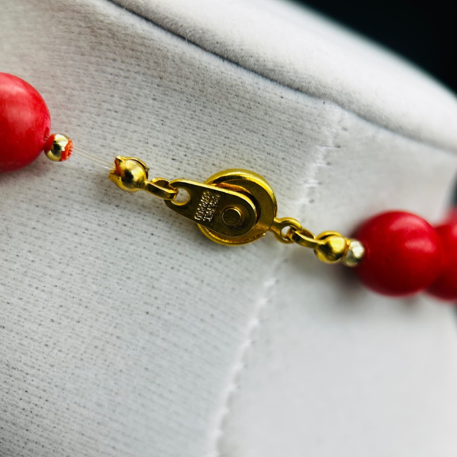 Red Bead Toucan Pendant Necklace w/ Wood Accents Tropical Statement - Thumbnail 8