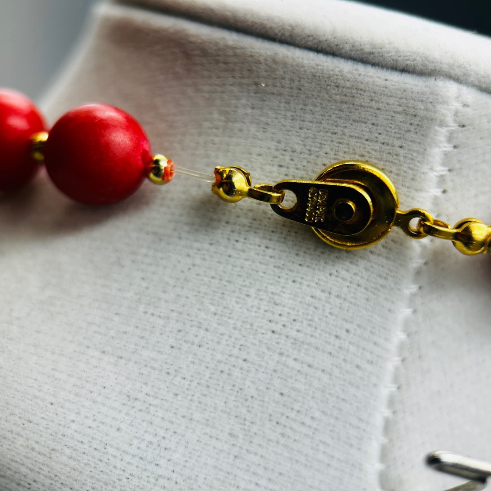 Red Bead Toucan Pendant Necklace w/ Wood Accents Tropical Statement - Thumbnail 9