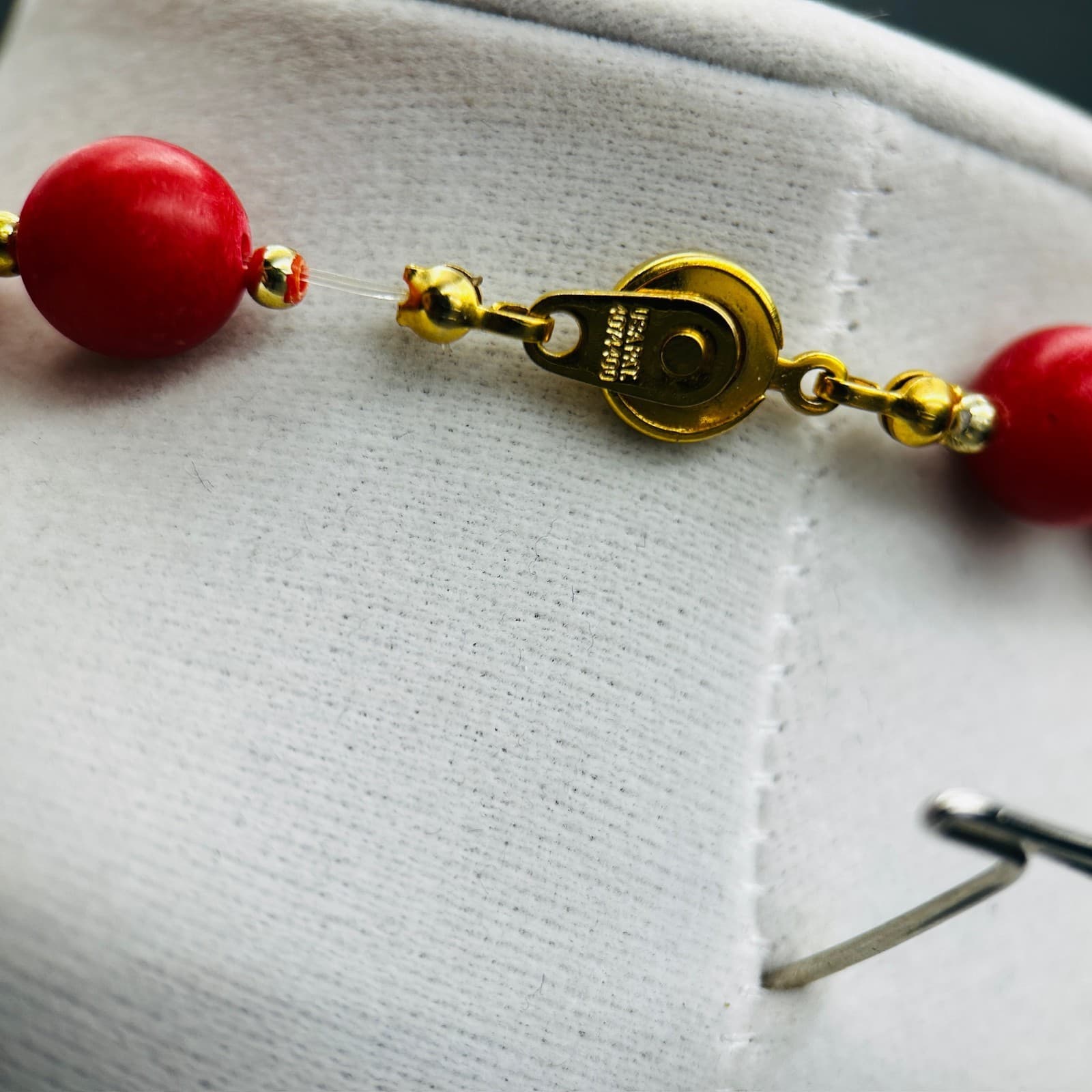 Red Bead Toucan Pendant Necklace w/ Wood Accents Tropical Statement - Thumbnail 7