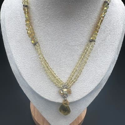 Vintage Yellow Faceted Crystal Beaded Necklace with Teardrop Pendant 16''