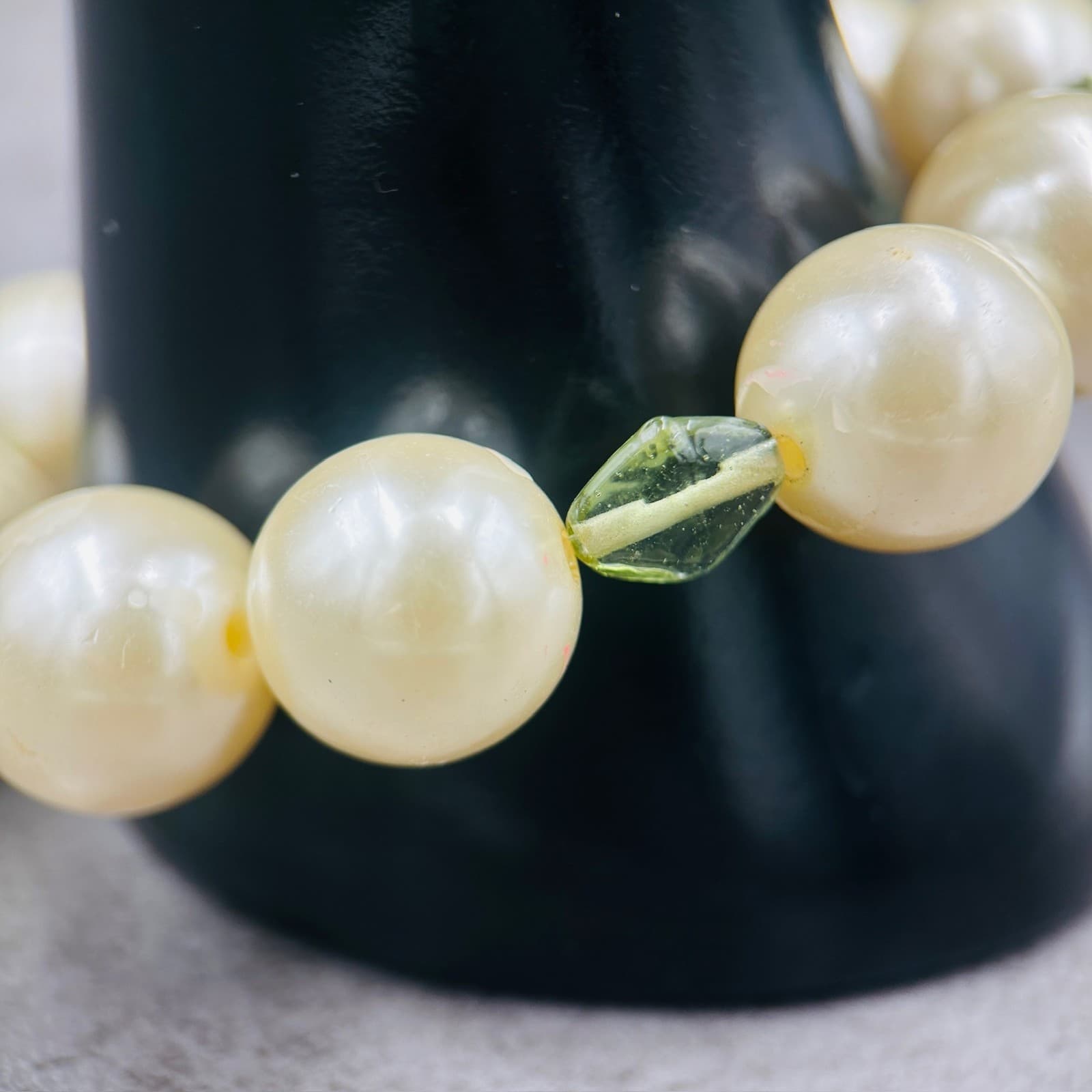 Vintage 90s Y2K Faux Pearl Bracelet Colorful Glass Beads Statement Bracelet - Thumbnail 2