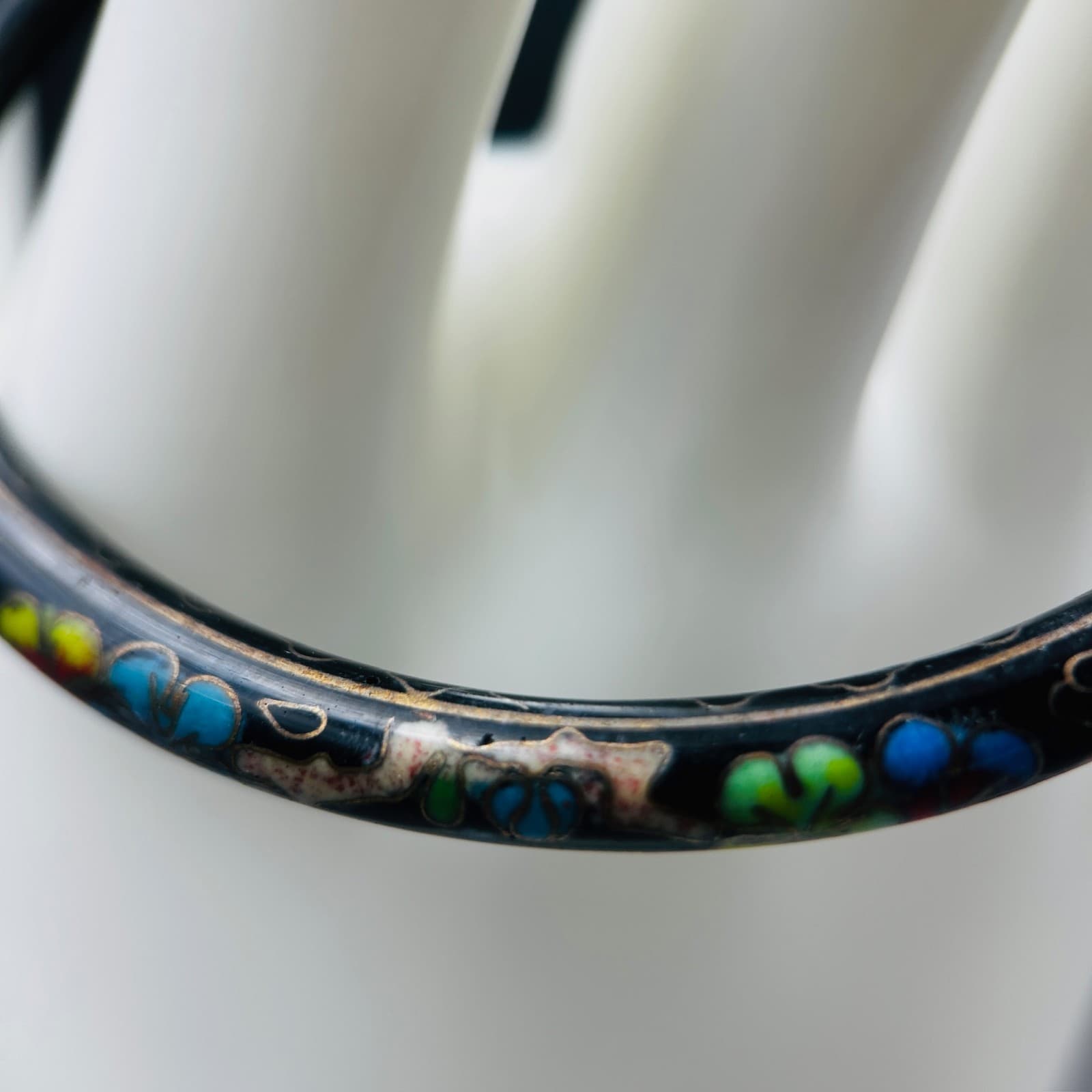 Vintage Black Enamel Floral Cloisonné Bangle Bracelet Vintage Boho Charm - Thumbnail 2