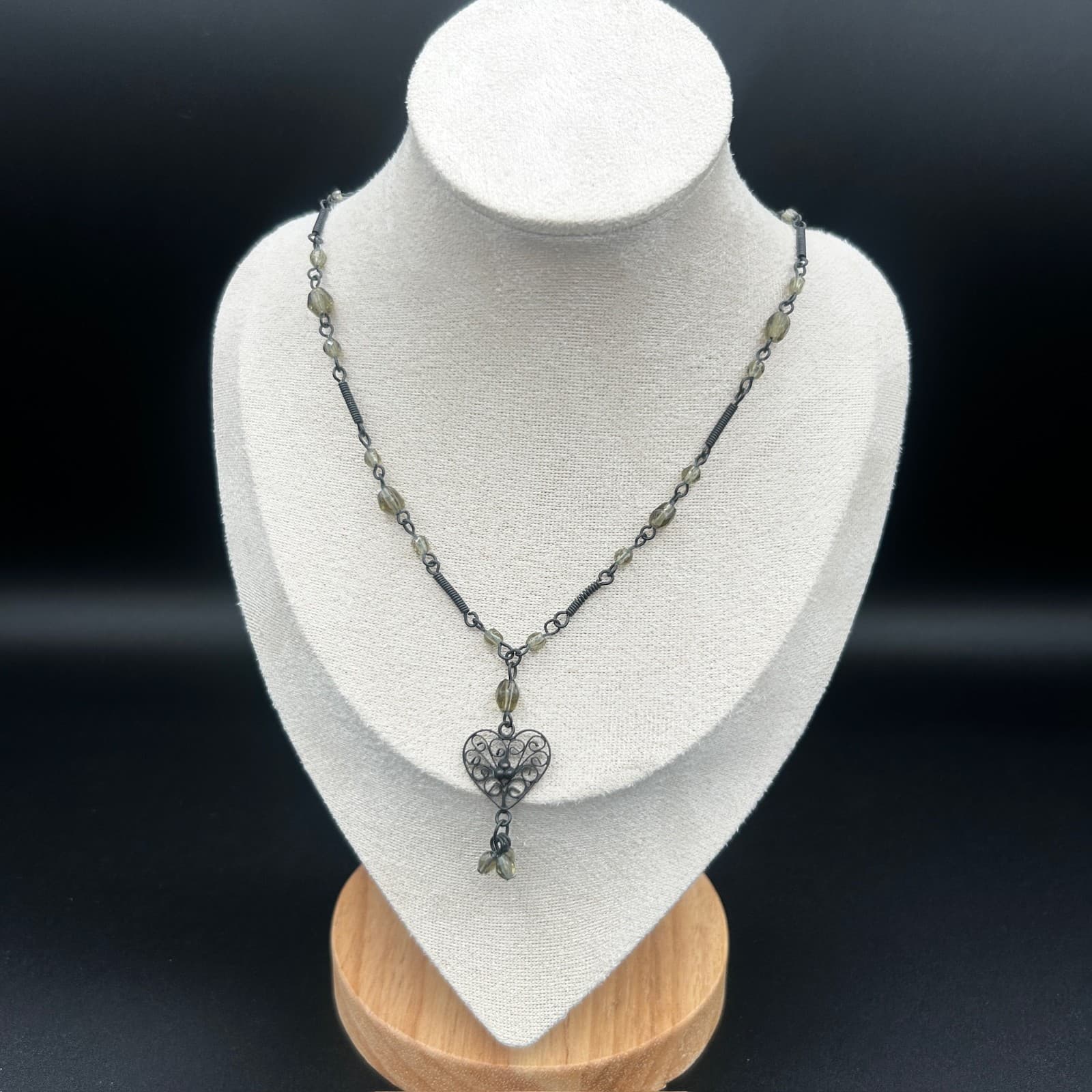 Vintage Black Filigree Heart Pendant Necklace Green Beads 17in