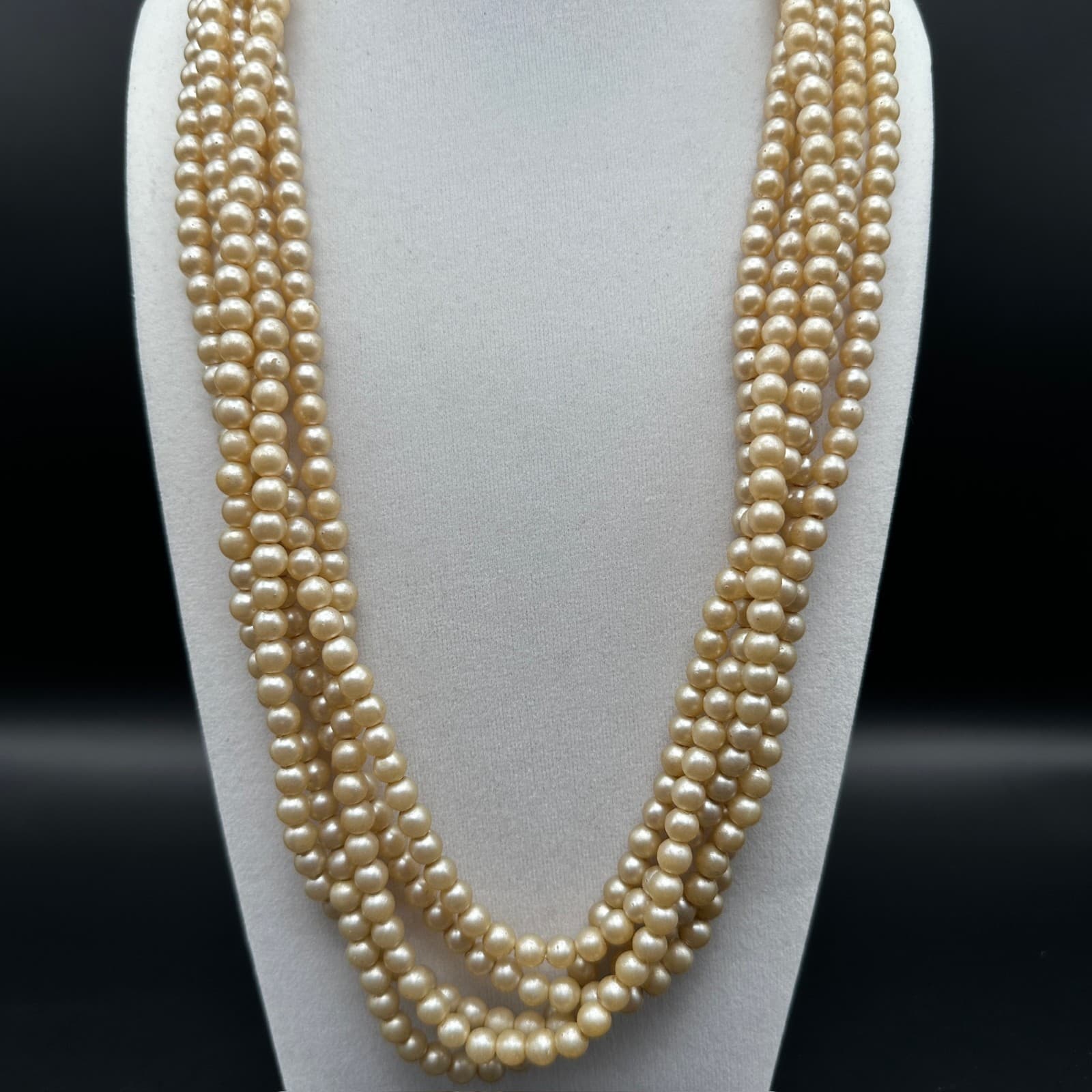 Vintage Strand Cream Faux Pearl Statement Necklace Classic Elegance 90s Jewelry