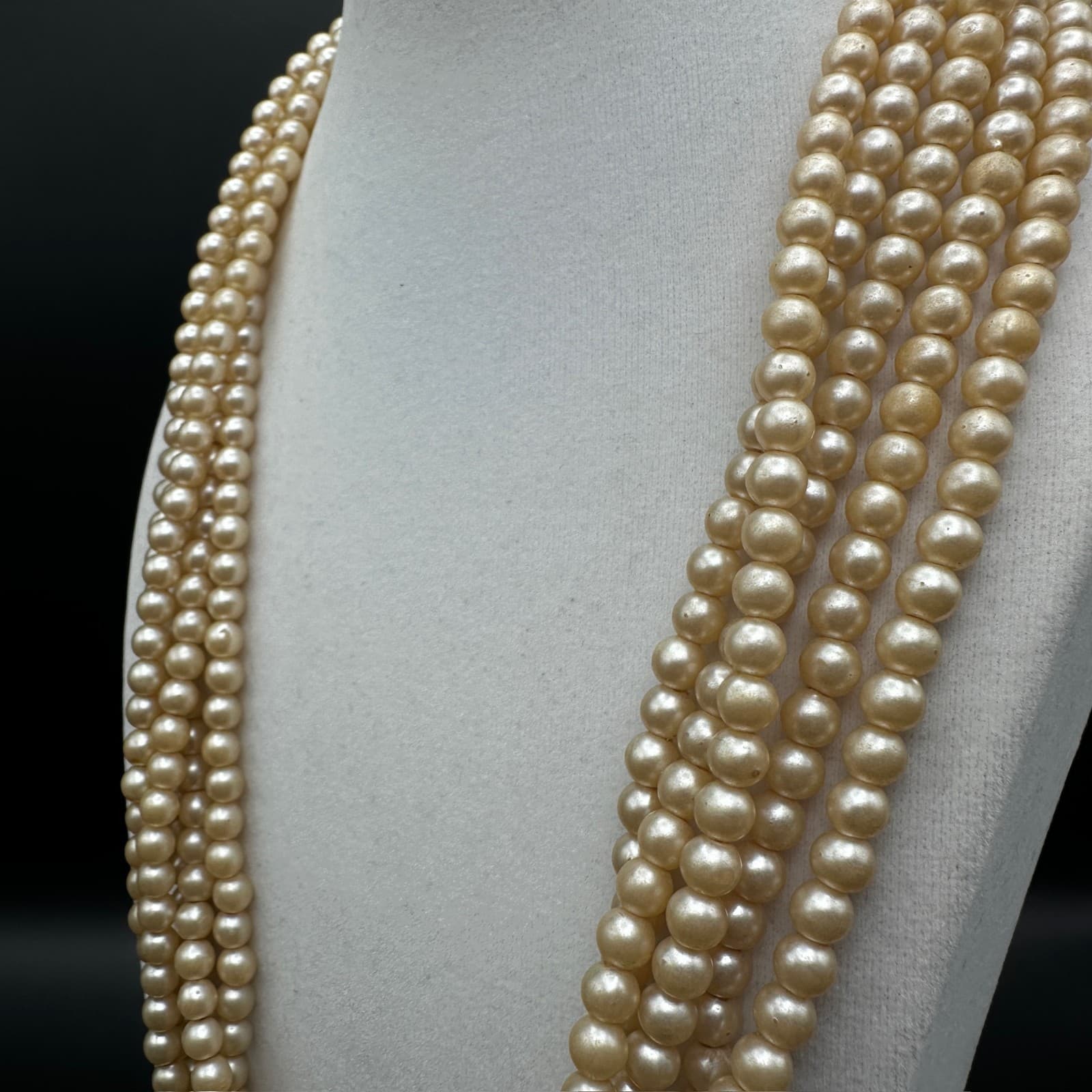 Vintage Strand Cream Faux Pearl Statement Necklace Classic Elegance 90s Jewelry - Thumbnail 3