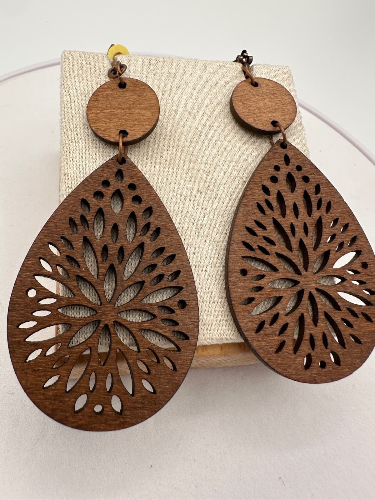 Vintage Boho Wood Cutout Teardrop Clip-On Earrings Rustic Style - Thumbnail 3