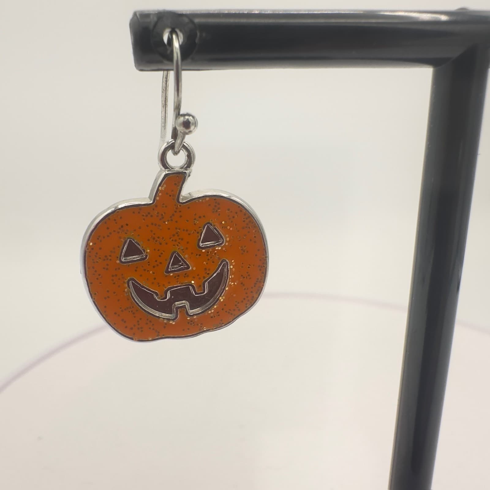 Vintage Halloween Glitter Jack-O’-Lantern Earrings Silver-Tone Pumpkin Dangles - Thumbnail 4