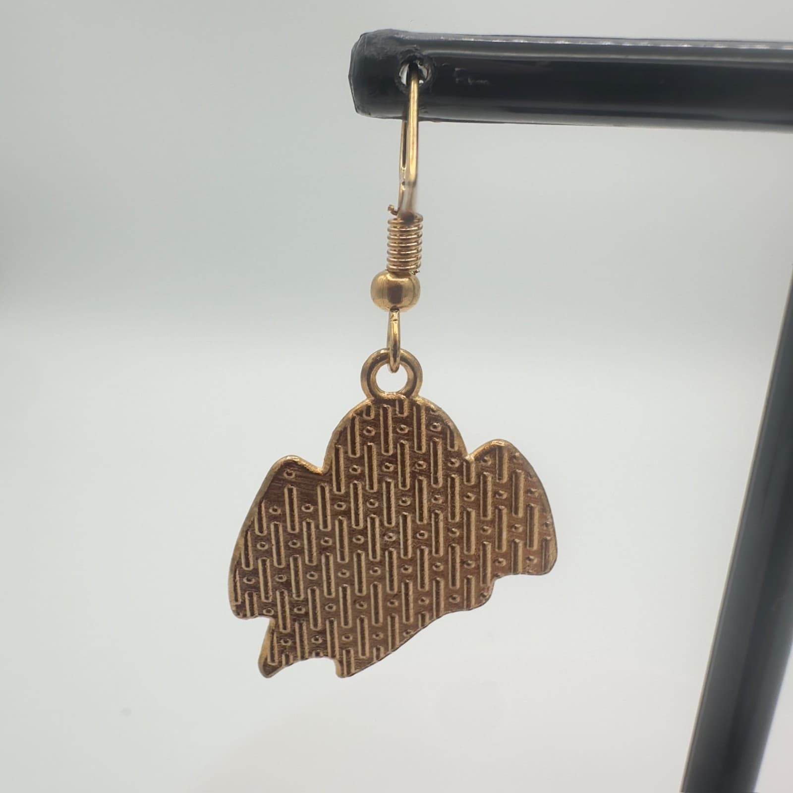 Vintage Gold-Tone Textured Abstract Drop Earrings Lightweight Boho Style - Thumbnail 2