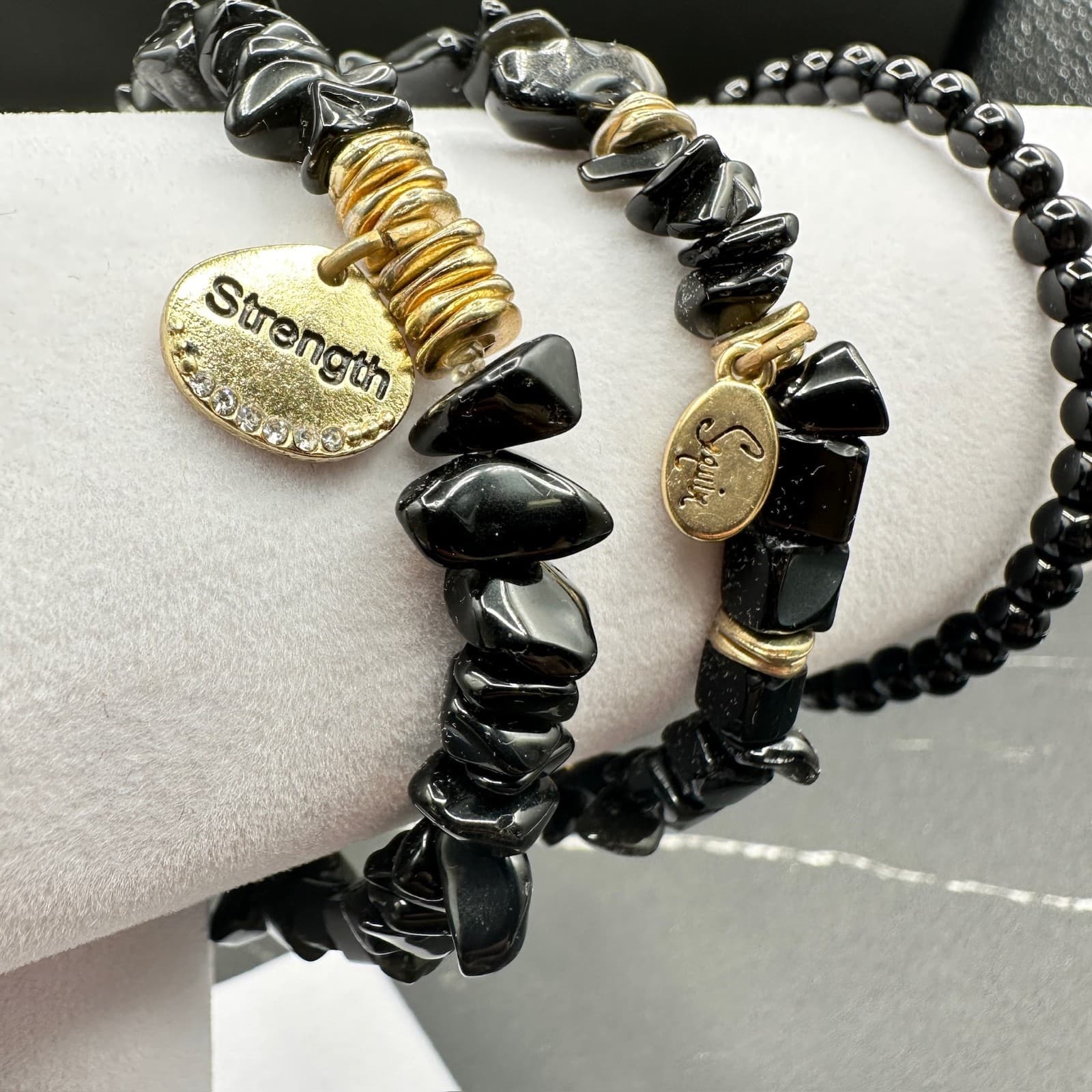 Vintage Black Stones Gold-Tone Fashion Beaded Stretch 5-Pieces Bracelets Set - Thumbnail 3