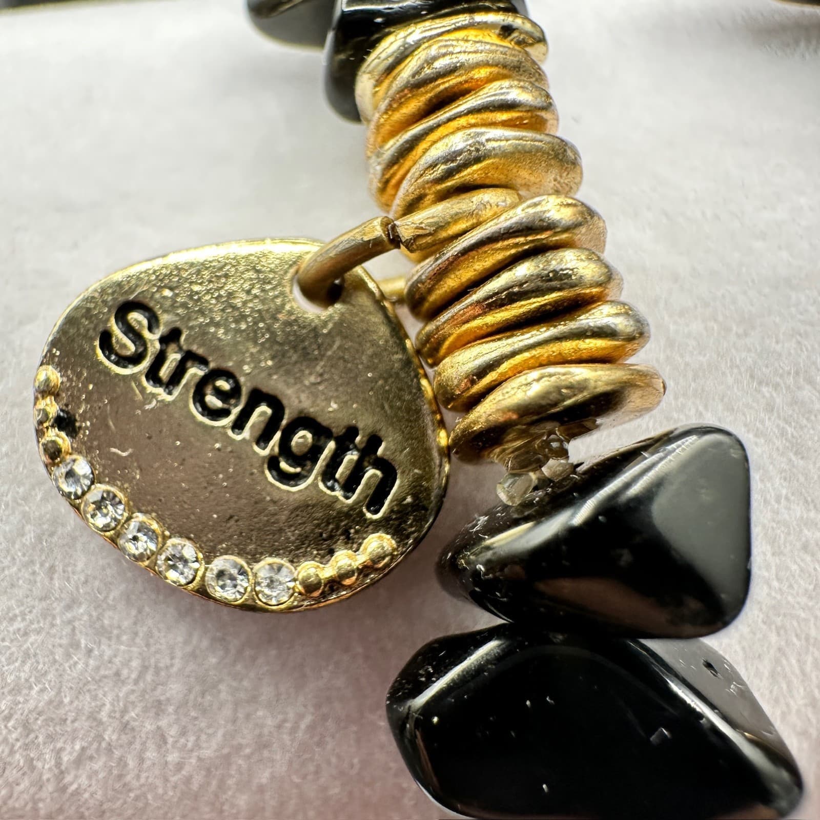 Vintage Black Stones Gold-Tone Fashion Beaded Stretch 5-Pieces Bracelets Set - Thumbnail 10