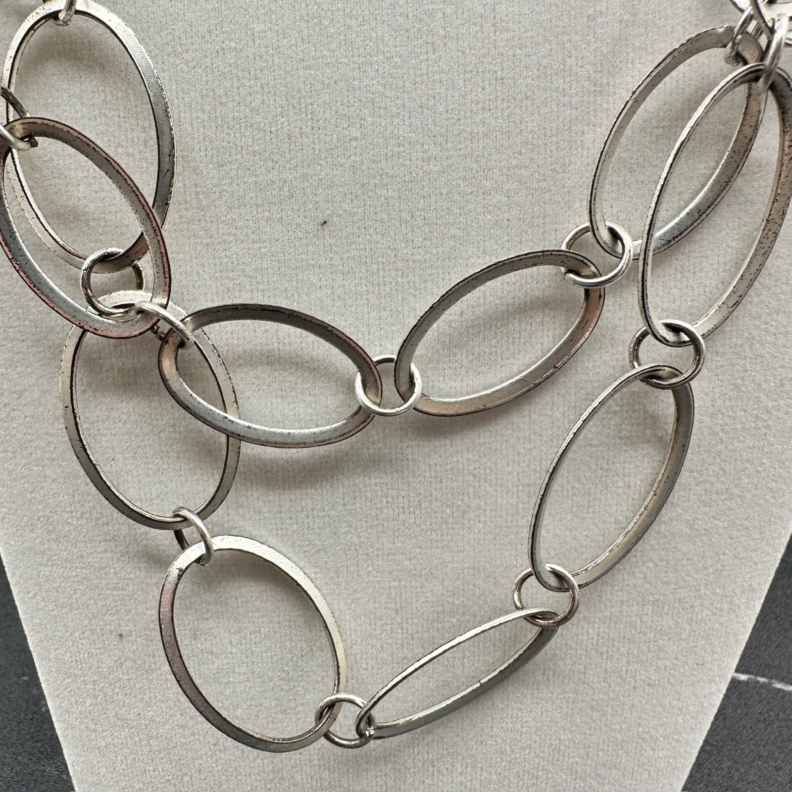 New York Silver-Tone Classic Oval Link Chain Layered Statement Lobster Necklace - Thumbnail 4