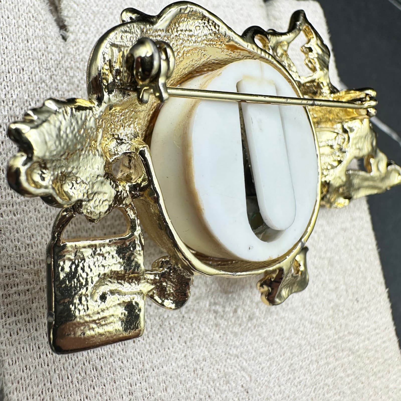 Vintage Danecraft Rhinestone Gold-Tone Pumpkin Halloween Christmas Brooch Pin - Thumbnail 4