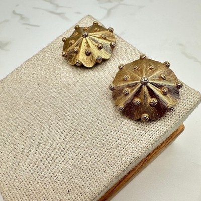 Vintage Trifari Gold Tone Domed Round Textured Clip On Earrings 80s 90s - Thumbnail 6
