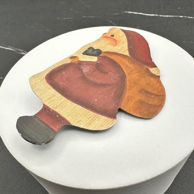 Vintage Red Hand-Painted Wooden Santa Claus Christmas Holiday Brooch Pin - Thumbnail 4