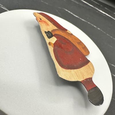 Vintage Red Hand-Painted Wooden Santa Claus Christmas Holiday Brooch Pin - Thumbnail 3