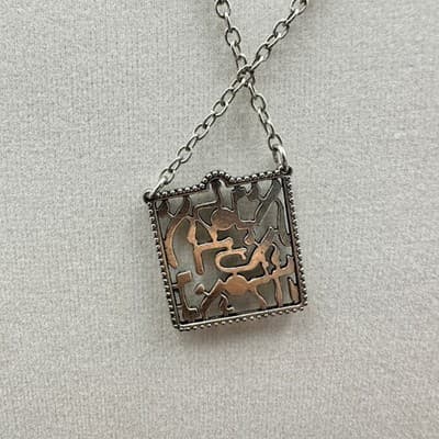 Vintage Rhinestone Silver-Tone Fashion Rare Filigree Square Pendant Necklace - Thumbnail 8