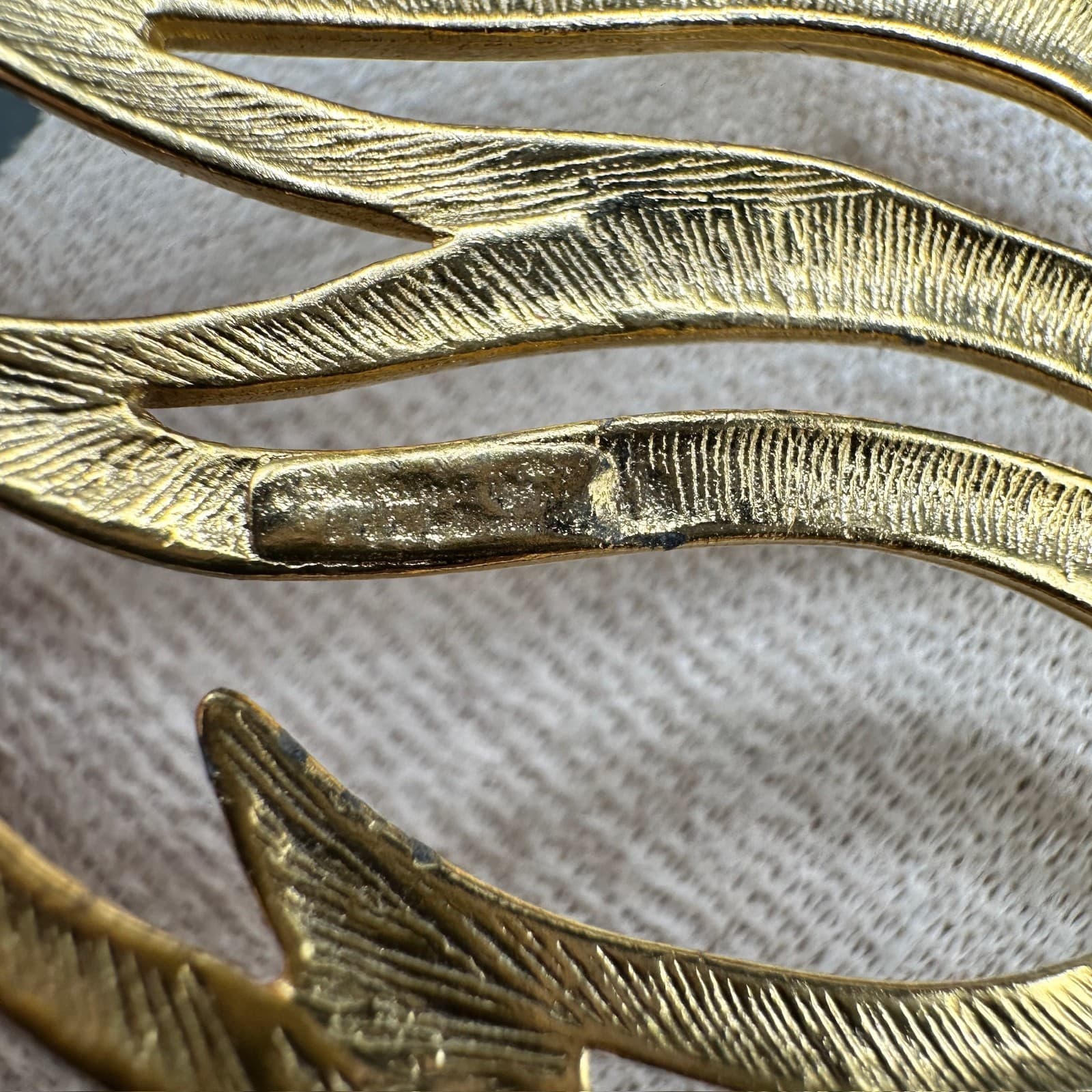 Vintage Gold-Tone Openwork Leaf Fashion Classic Retro Lapel Brooch Pin - Thumbnail 9